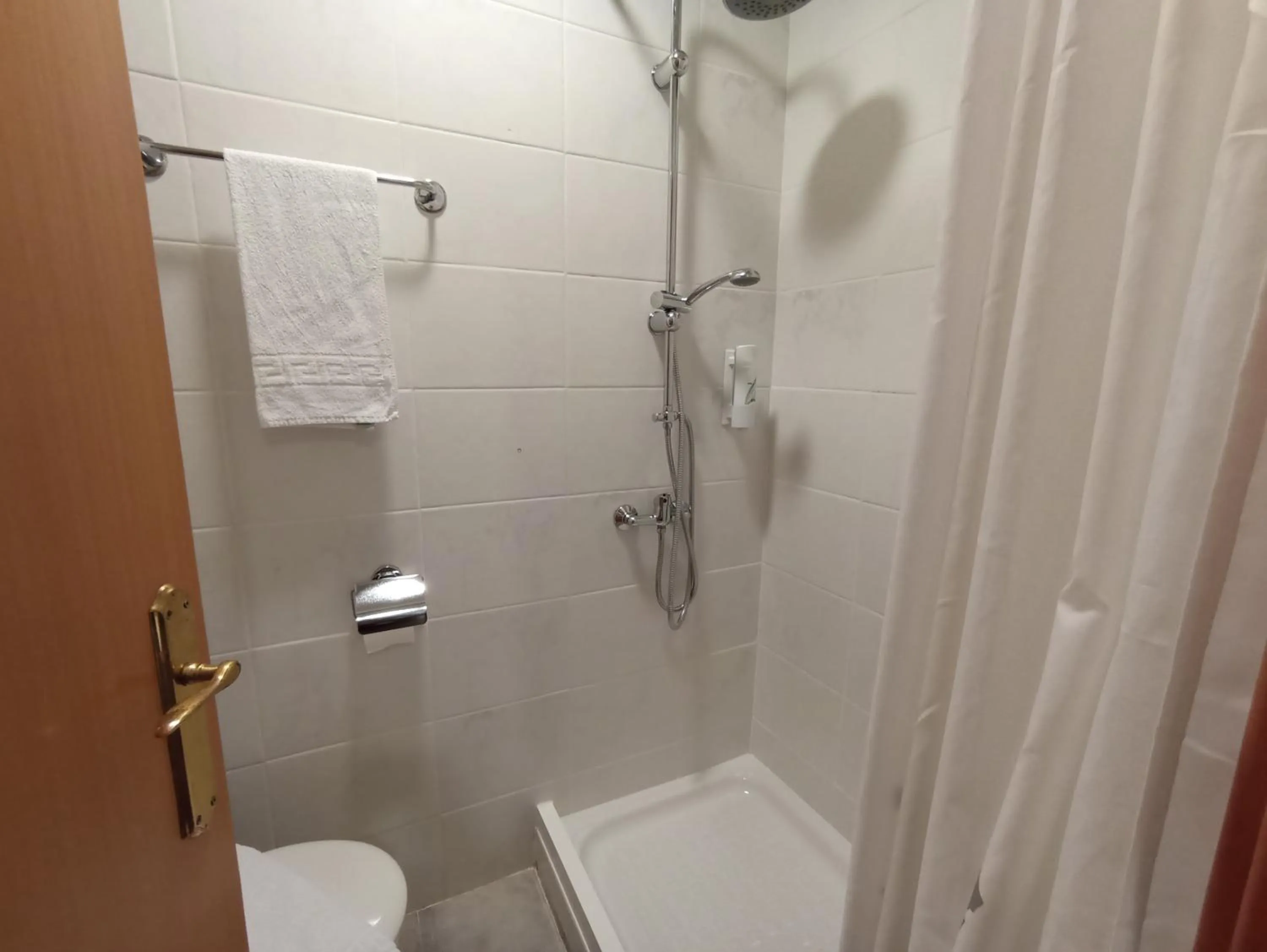 Bathroom in CH Murallas II