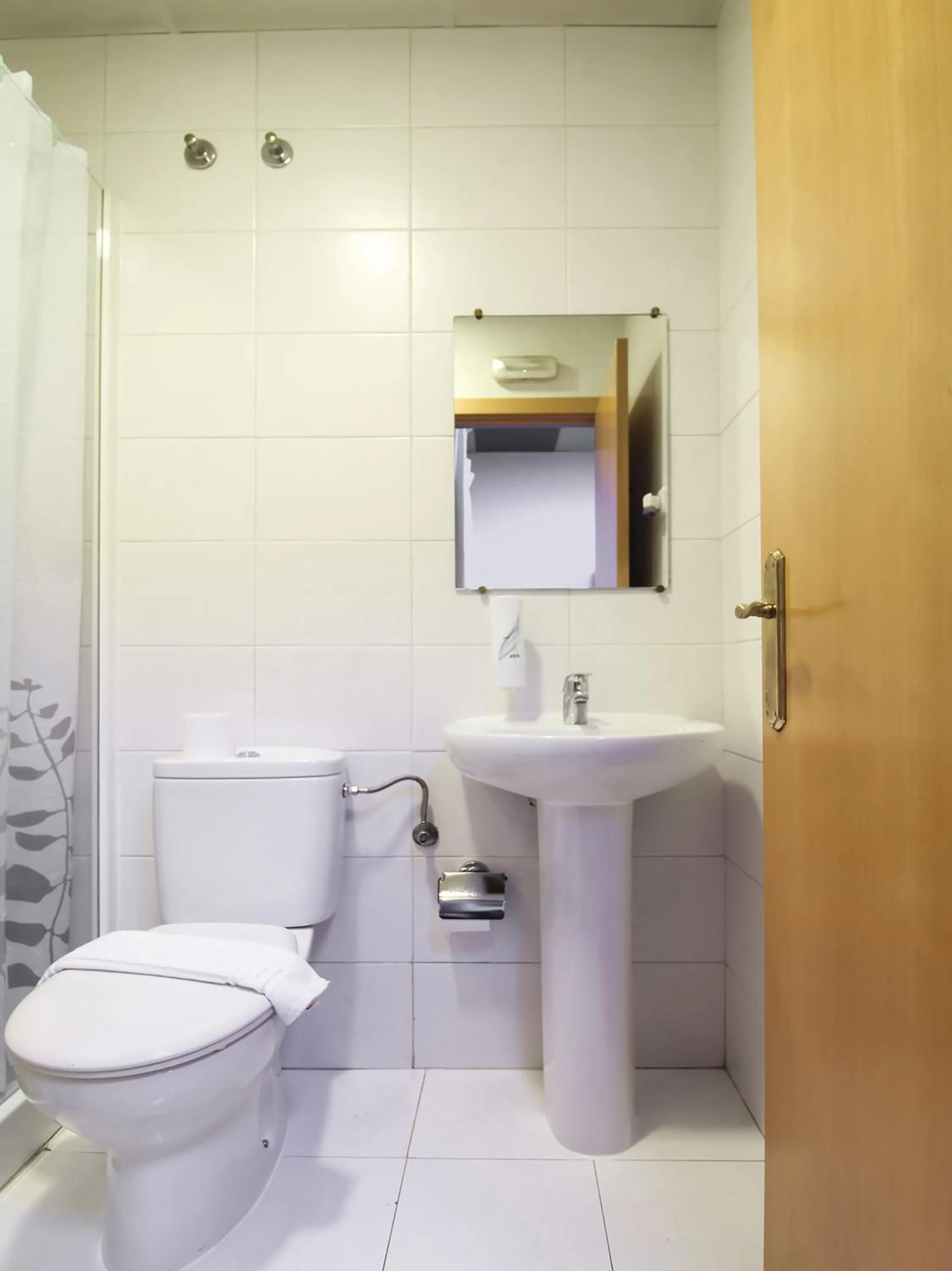 Bathroom in CH Murallas II