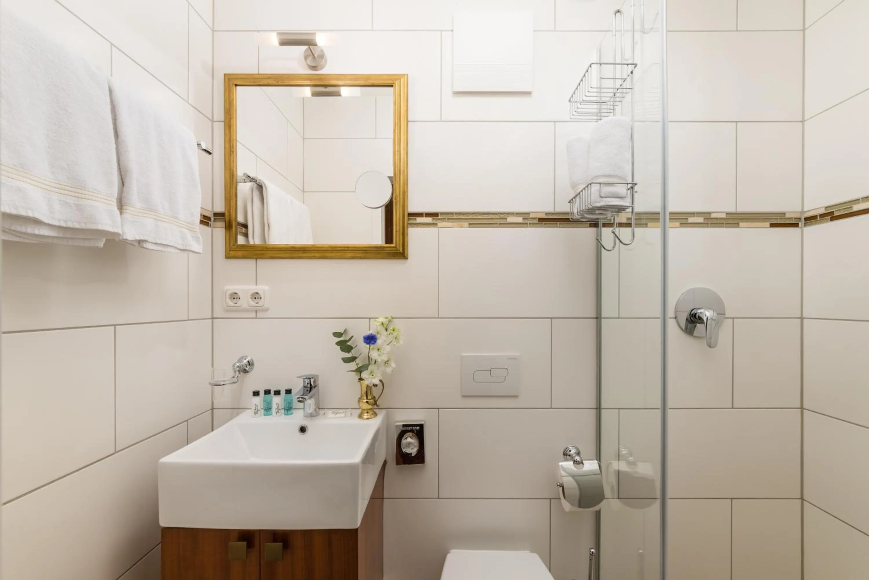 Bathroom in Hôtel du Train