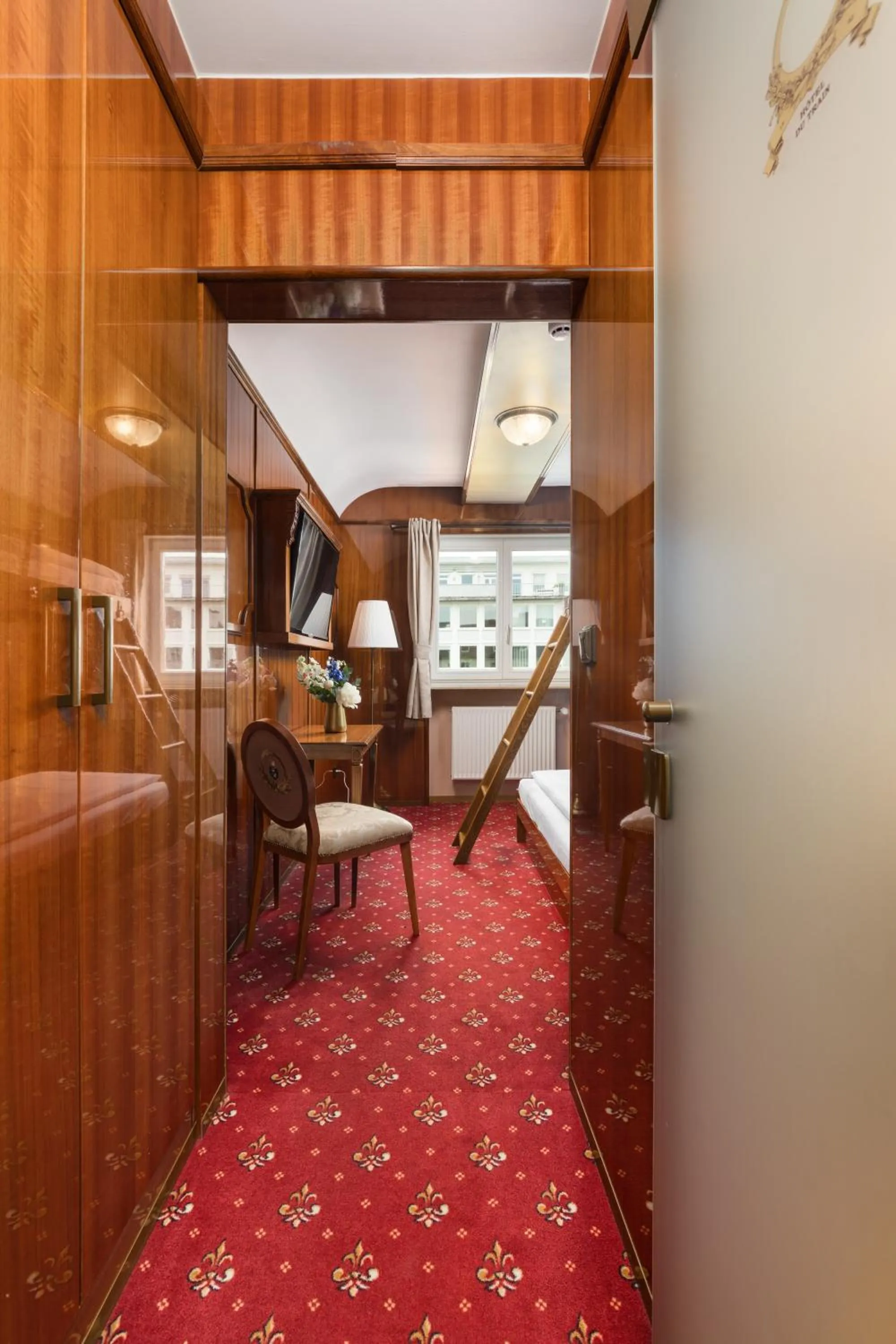 bunk bed in Hôtel du Train