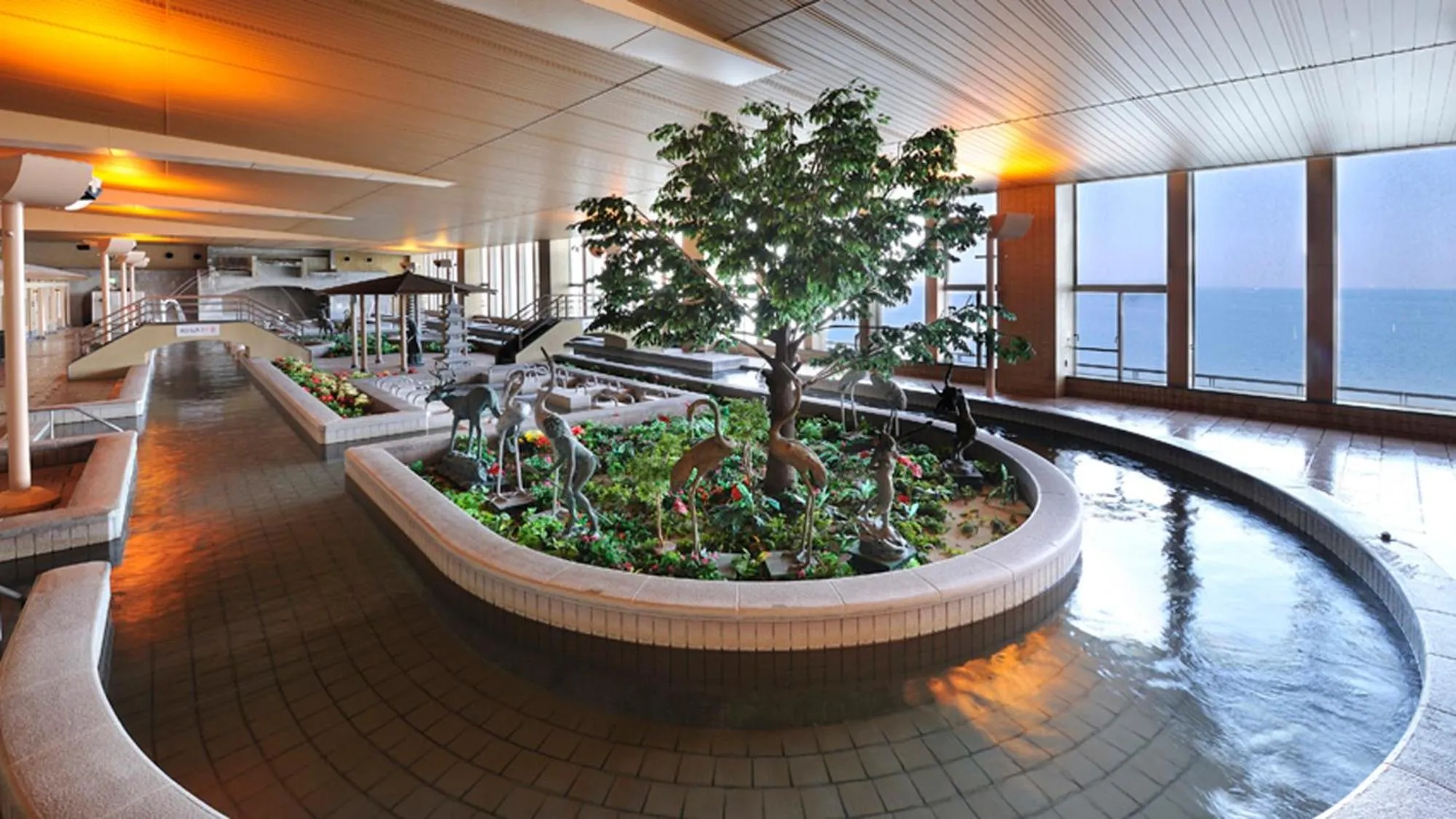 Hot Spring Bath in Ryugujo Spa Hotel Mikazuki Fujimitei