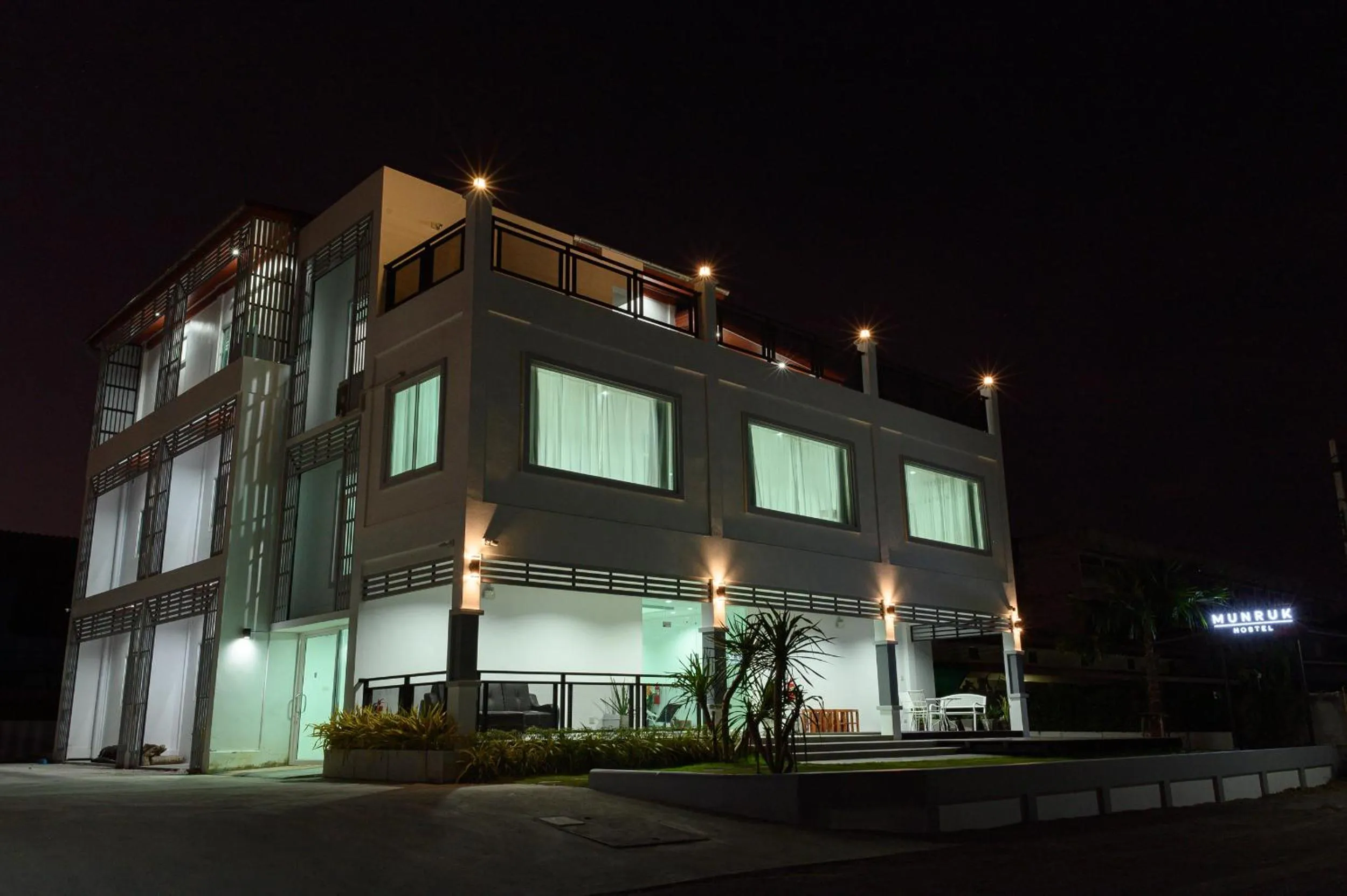 Property building in Munruk Hostel