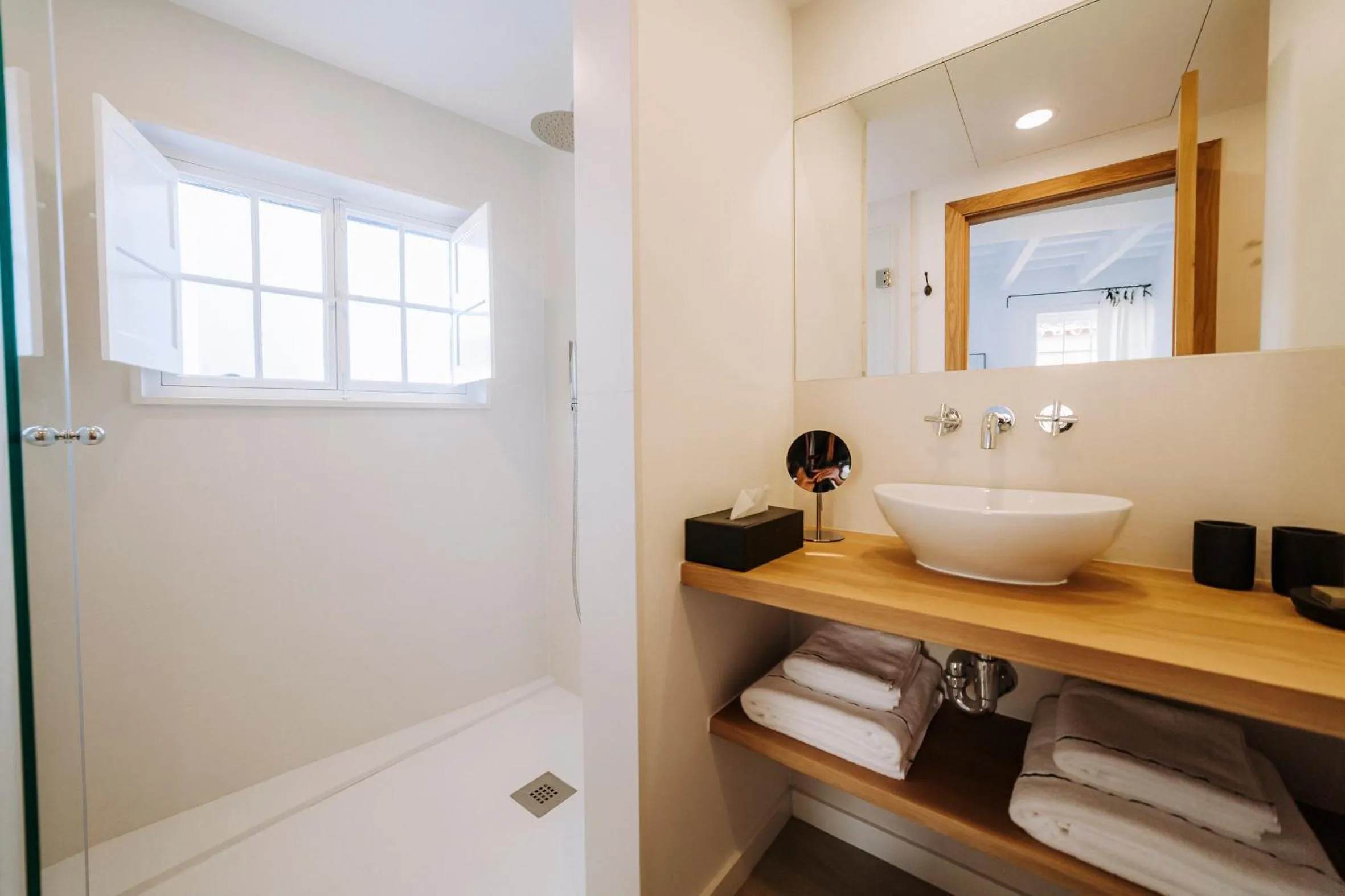 Bathroom in Hotel Artemisia