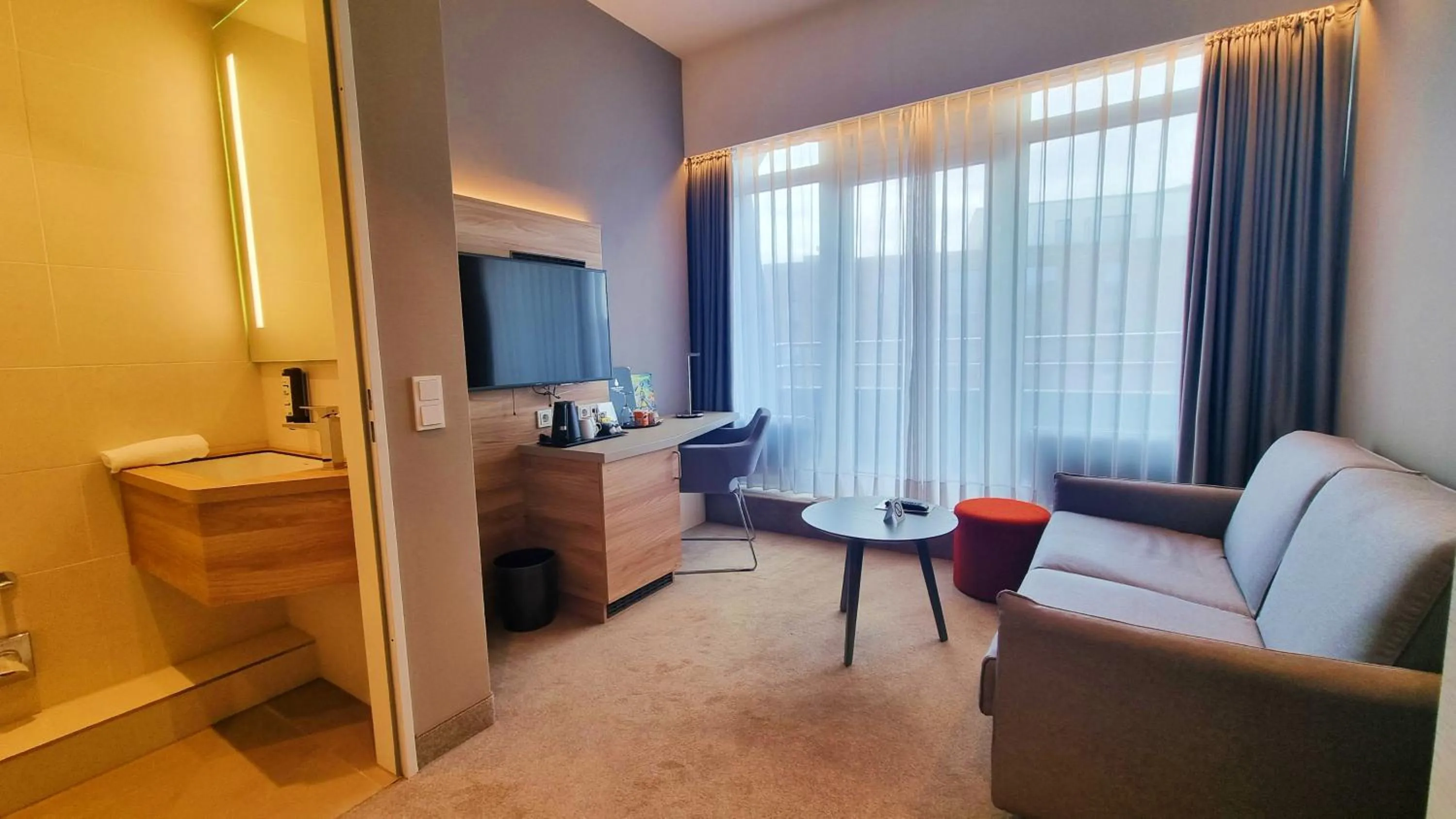 Photo of the whole room in Hotel Panorama Hamburg-Harburg