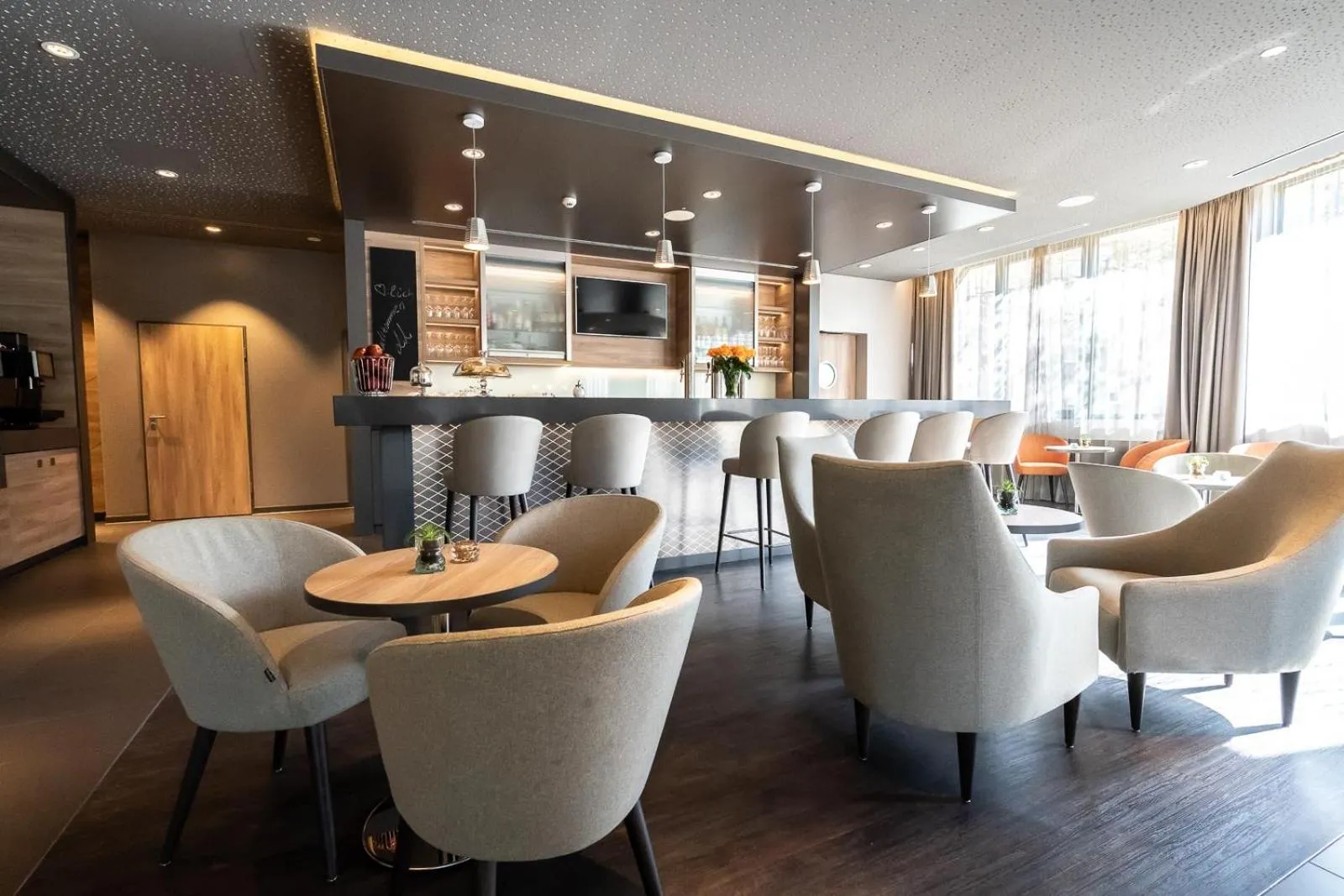 Lobby or reception in Hotel Panorama Hamburg-Harburg