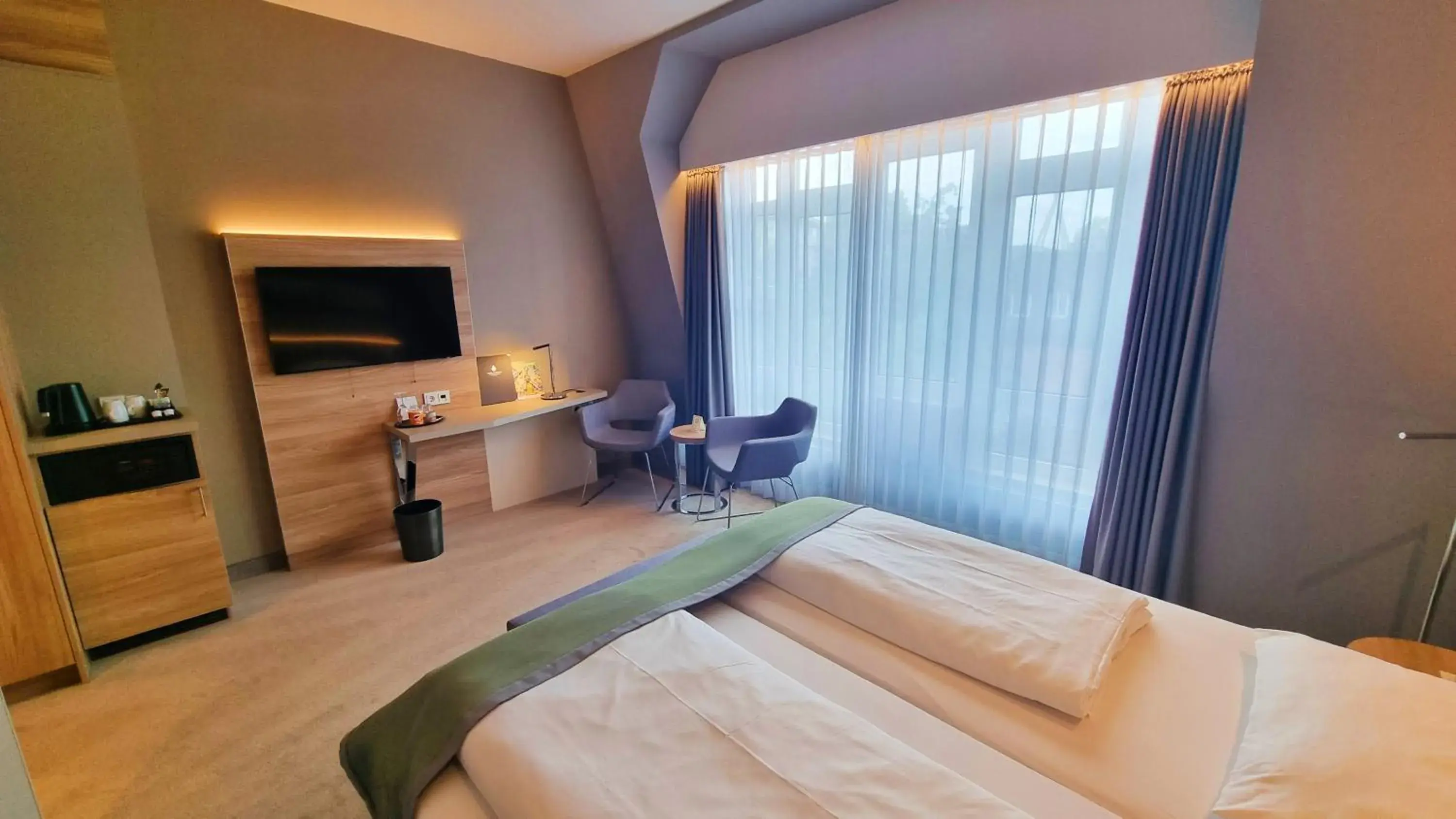 Photo of the whole room, Bed in Hotel Panorama Hamburg-Harburg Photo of the whole room, Bed in Hotel Panorama Hamburg-Harburg