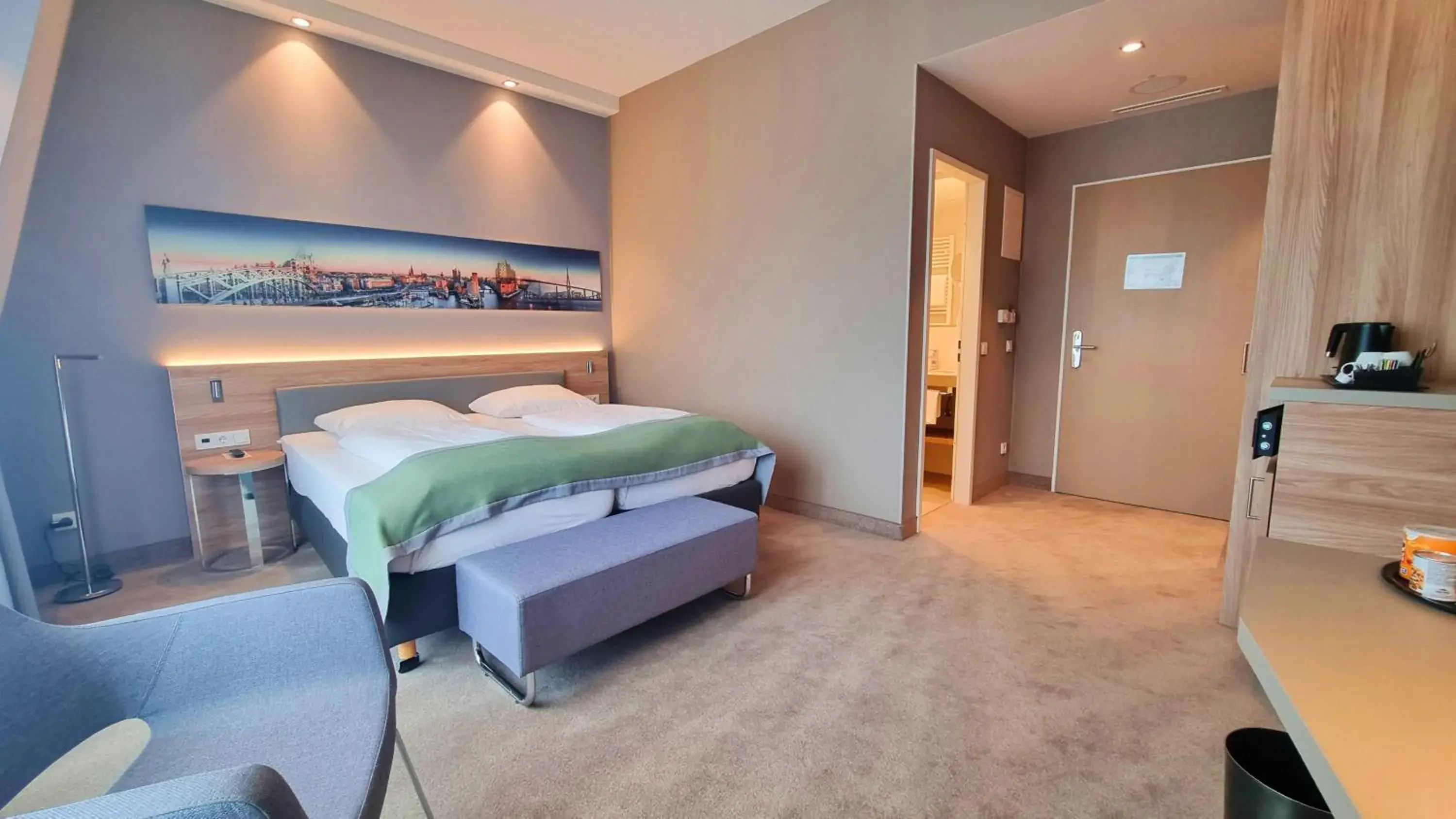 Superior Double Room in Hotel Panorama Hamburg-Harburg Superior Double Room in Hotel Panorama Hamburg-Harburg