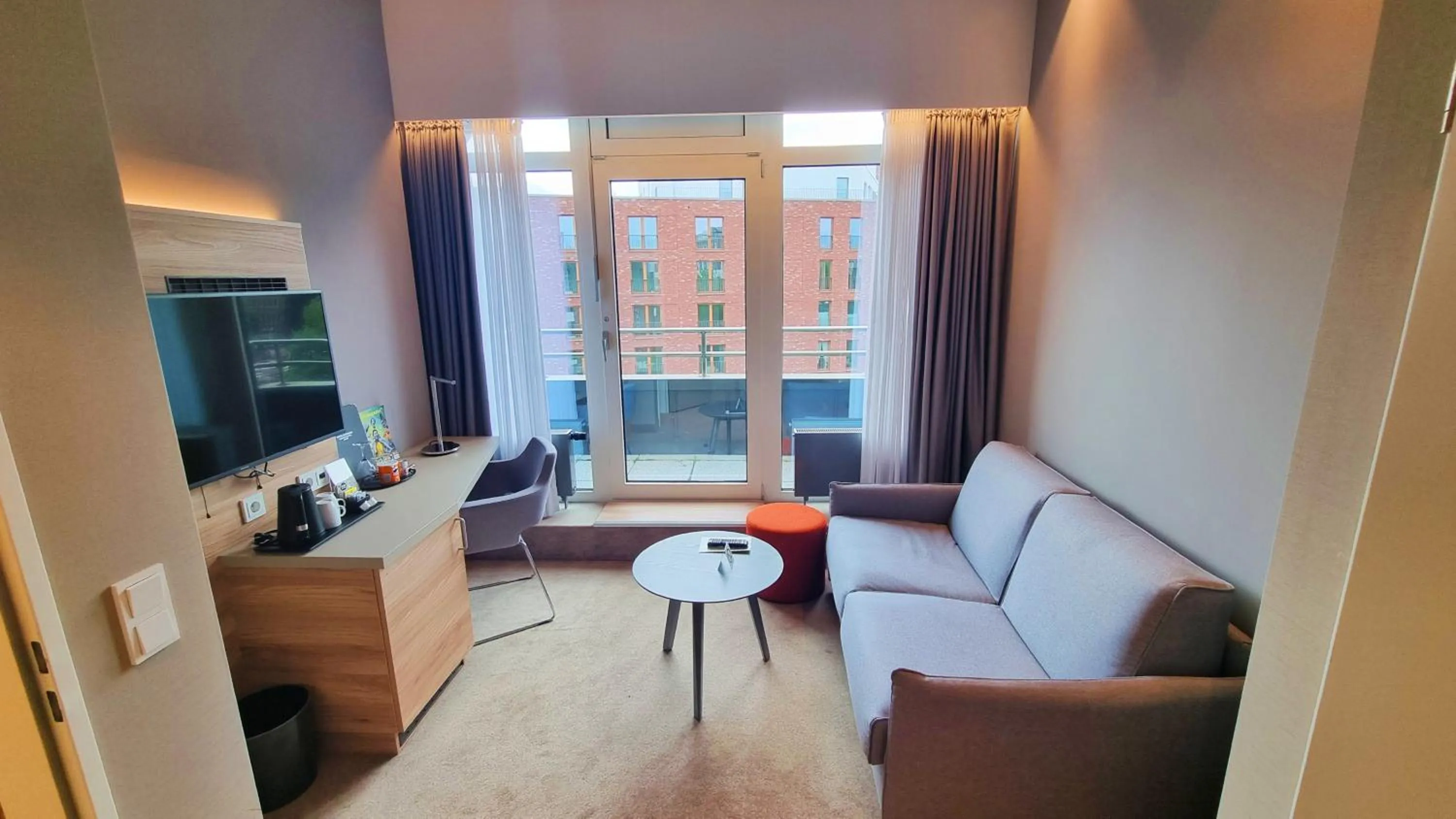 Photo of the whole room in Hotel Panorama Hamburg-Harburg