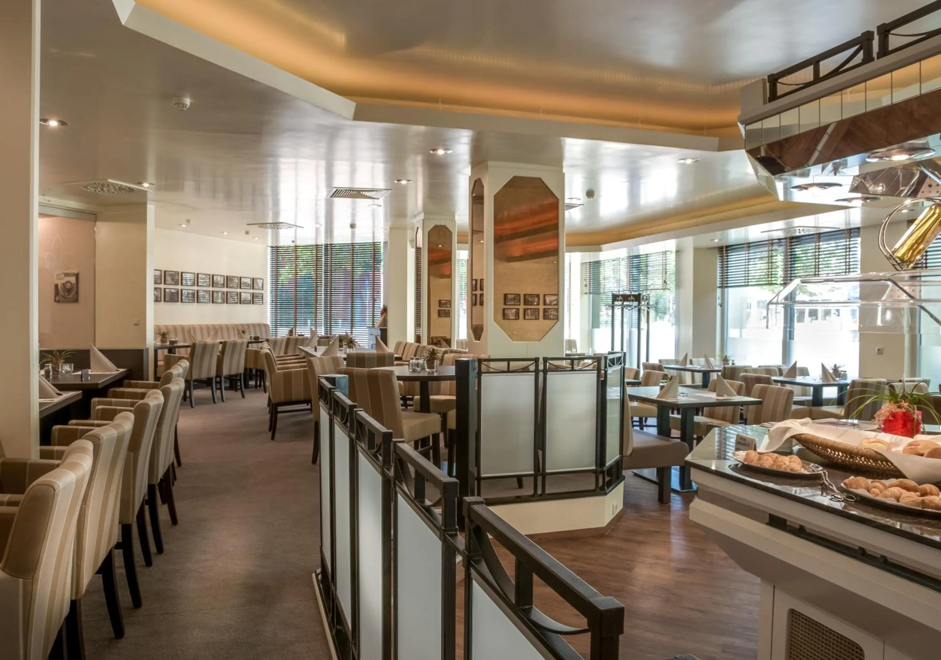 Restaurant/places to eat in Hotel Panorama Hamburg-Harburg