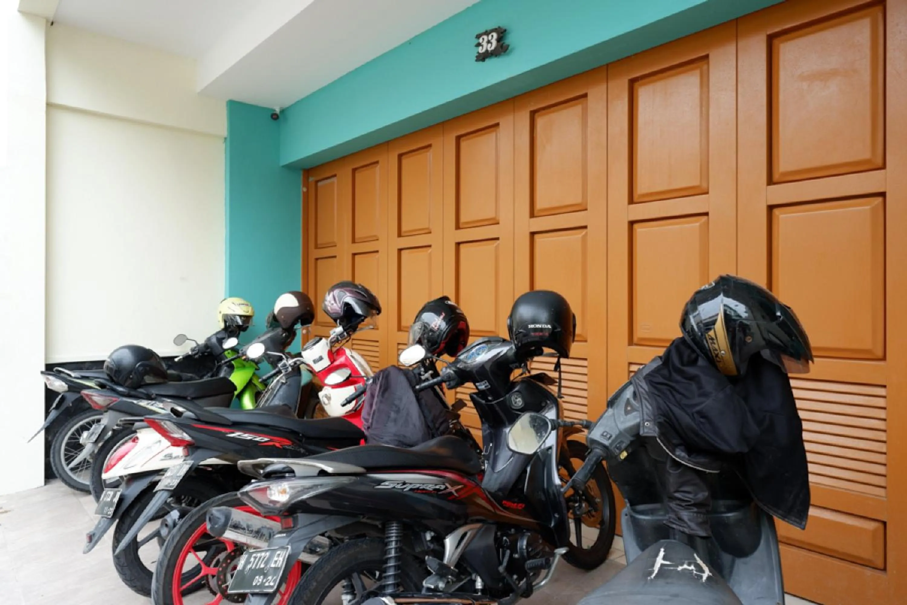 Activities in RedDoorz Hostel near Kota Lama Semarang