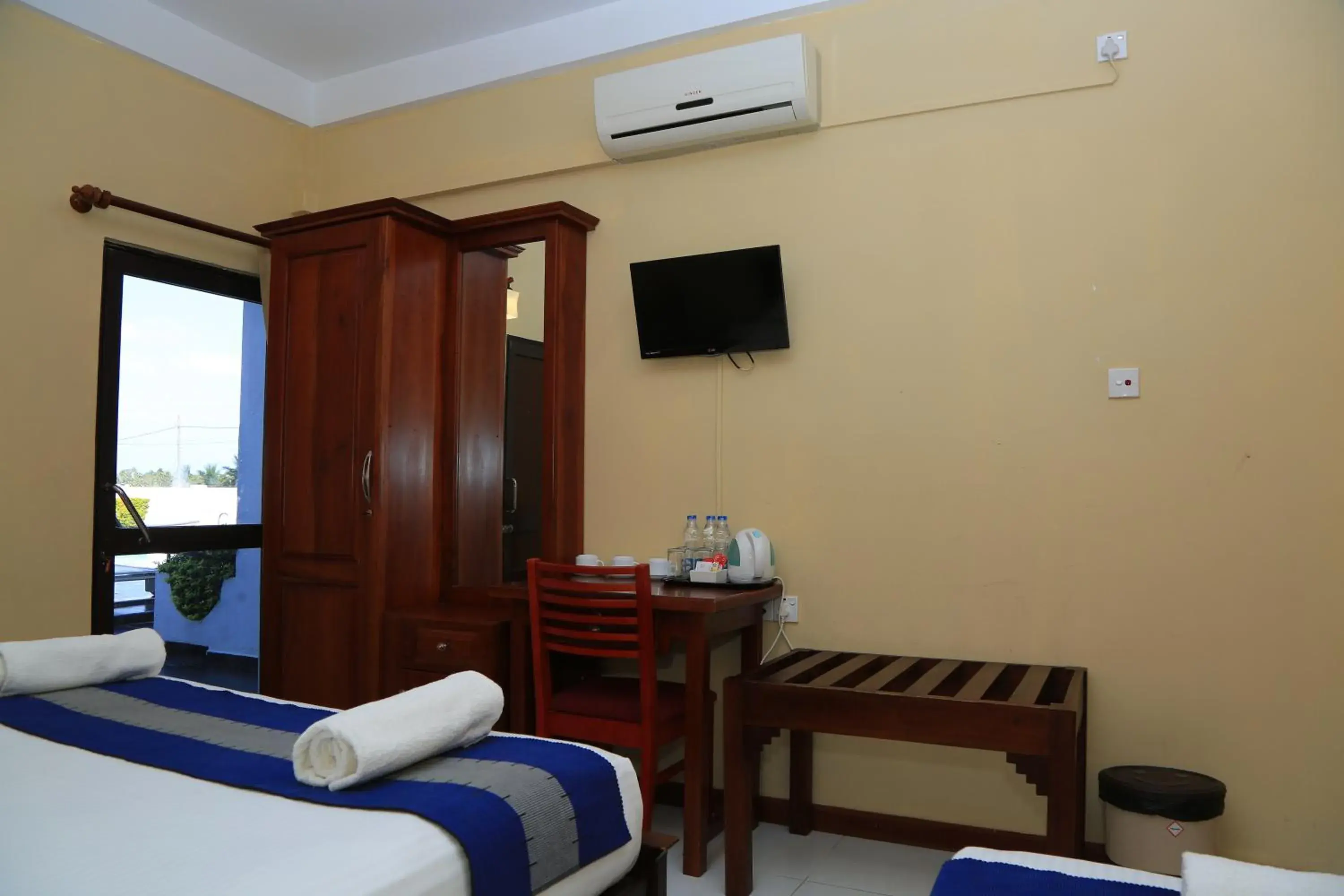 Bed in PJ Hotels Jaffna Bed in PJ Hotels Jaffna