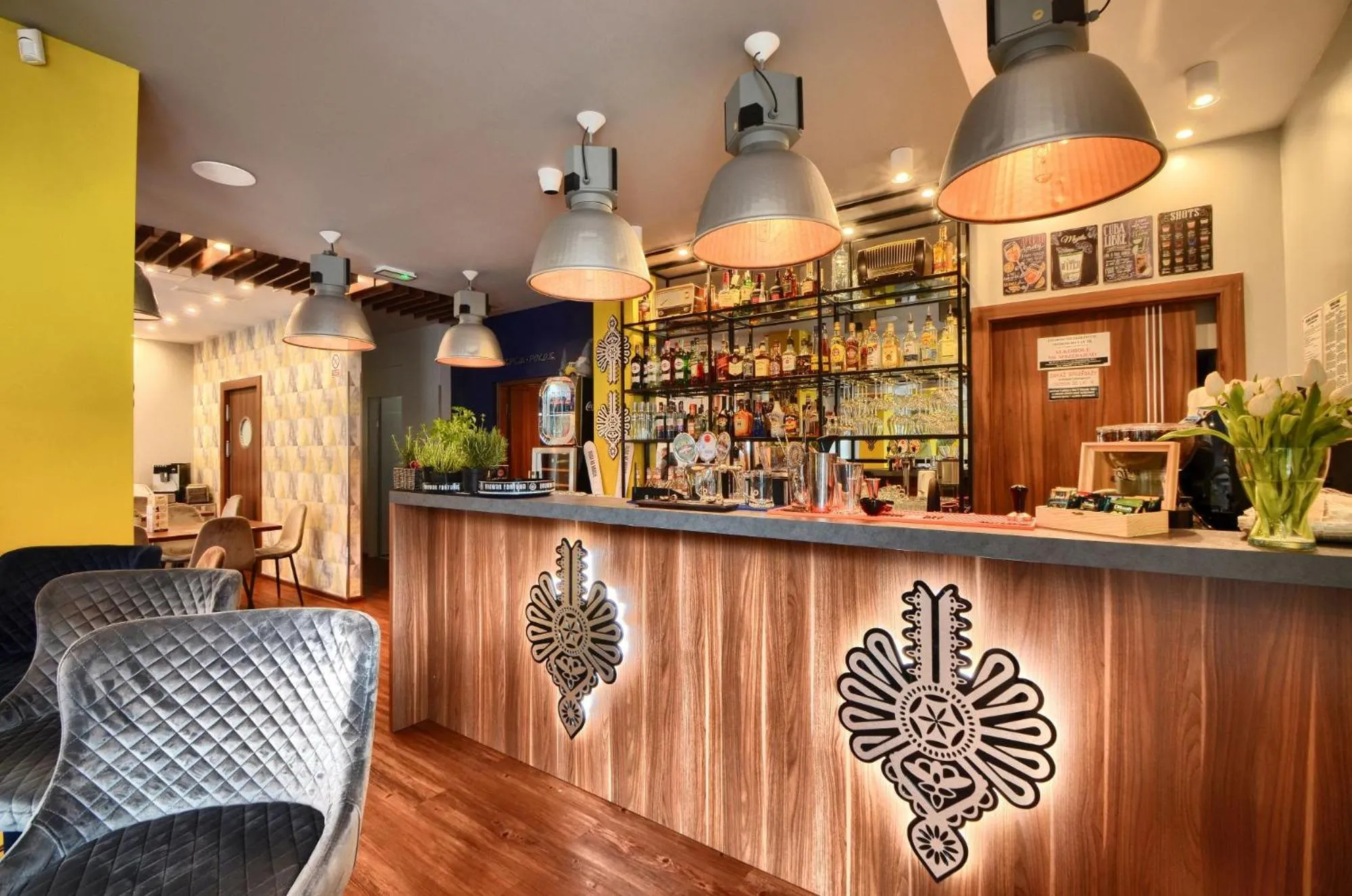 Lounge or bar in Gucio - pokoje z restauracją Szczyrk