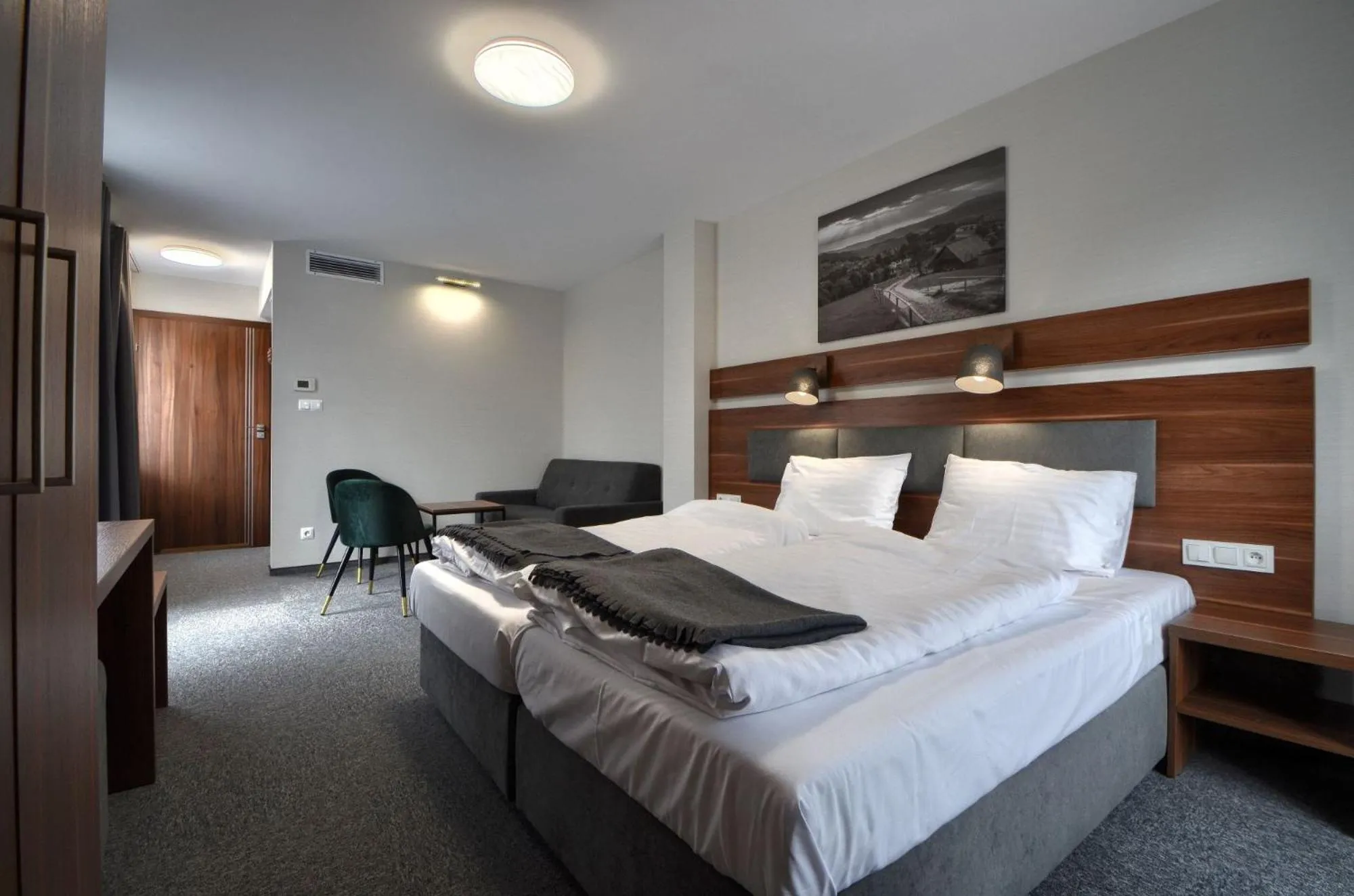 Bed in Gucio - pokoje z restauracją Szczyrk