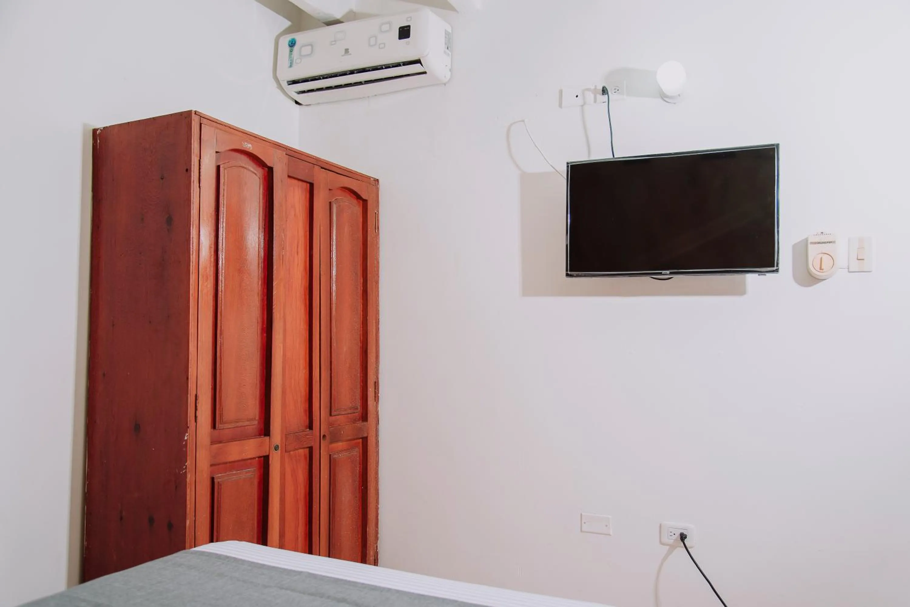 TV and multimedia in Ayenda 1614 Playa y Mar