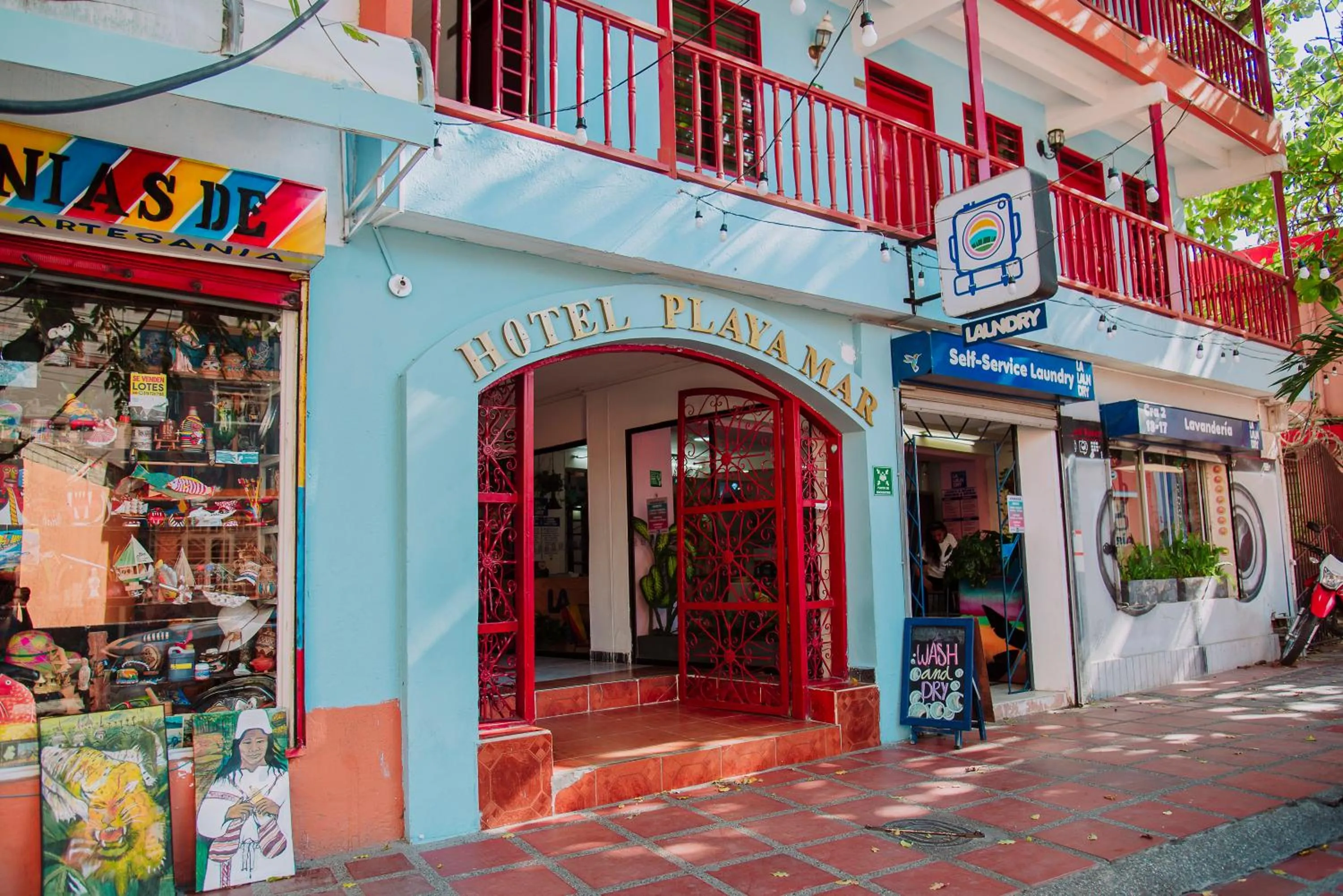Facade/entrance in Ayenda 1614 Playa y Mar