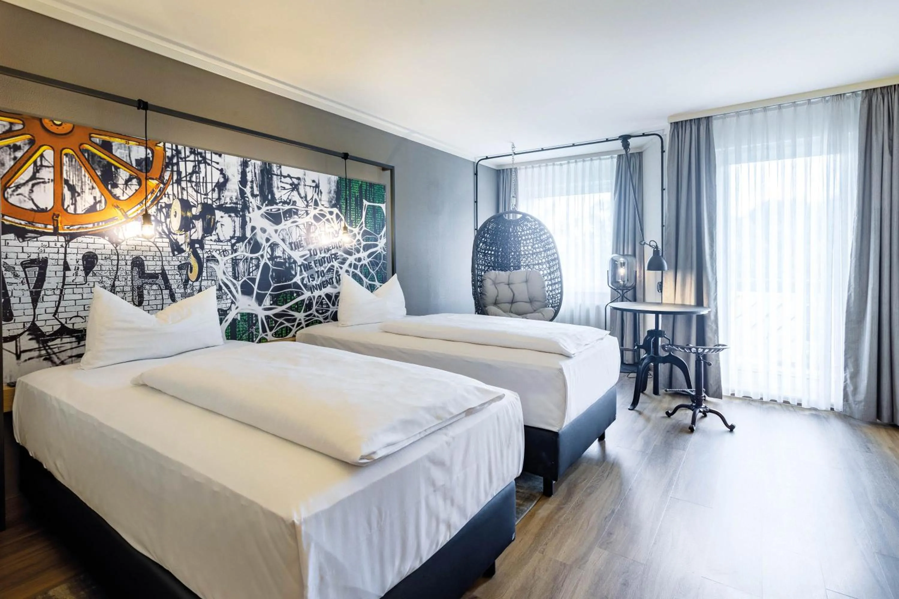 Seating area, Bed in Seminaris Hotel Bad Boll