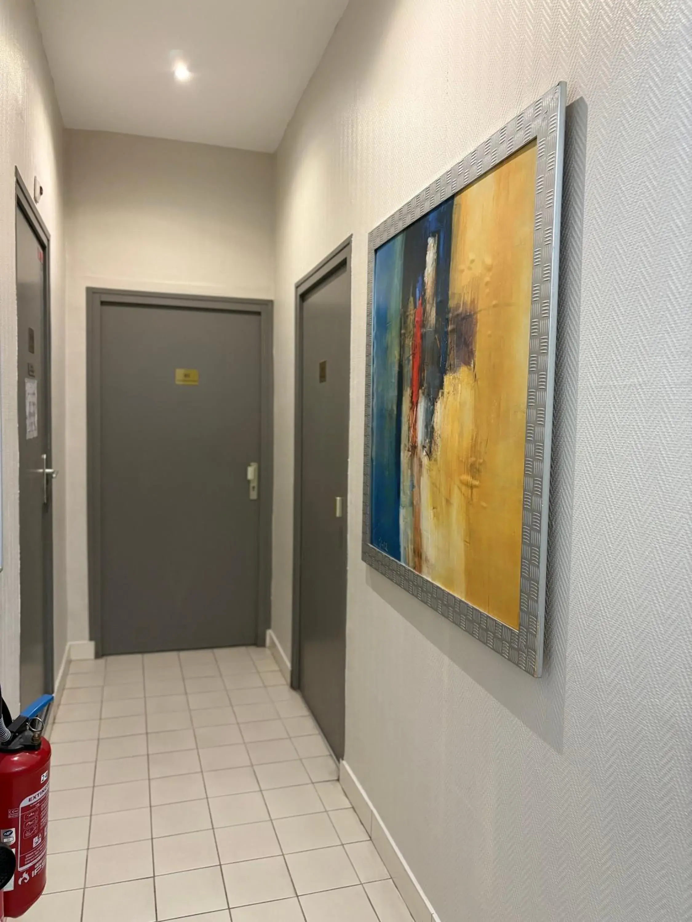 HOTEL DU MONT LOUIS HOTEL DU MONT LOUIS