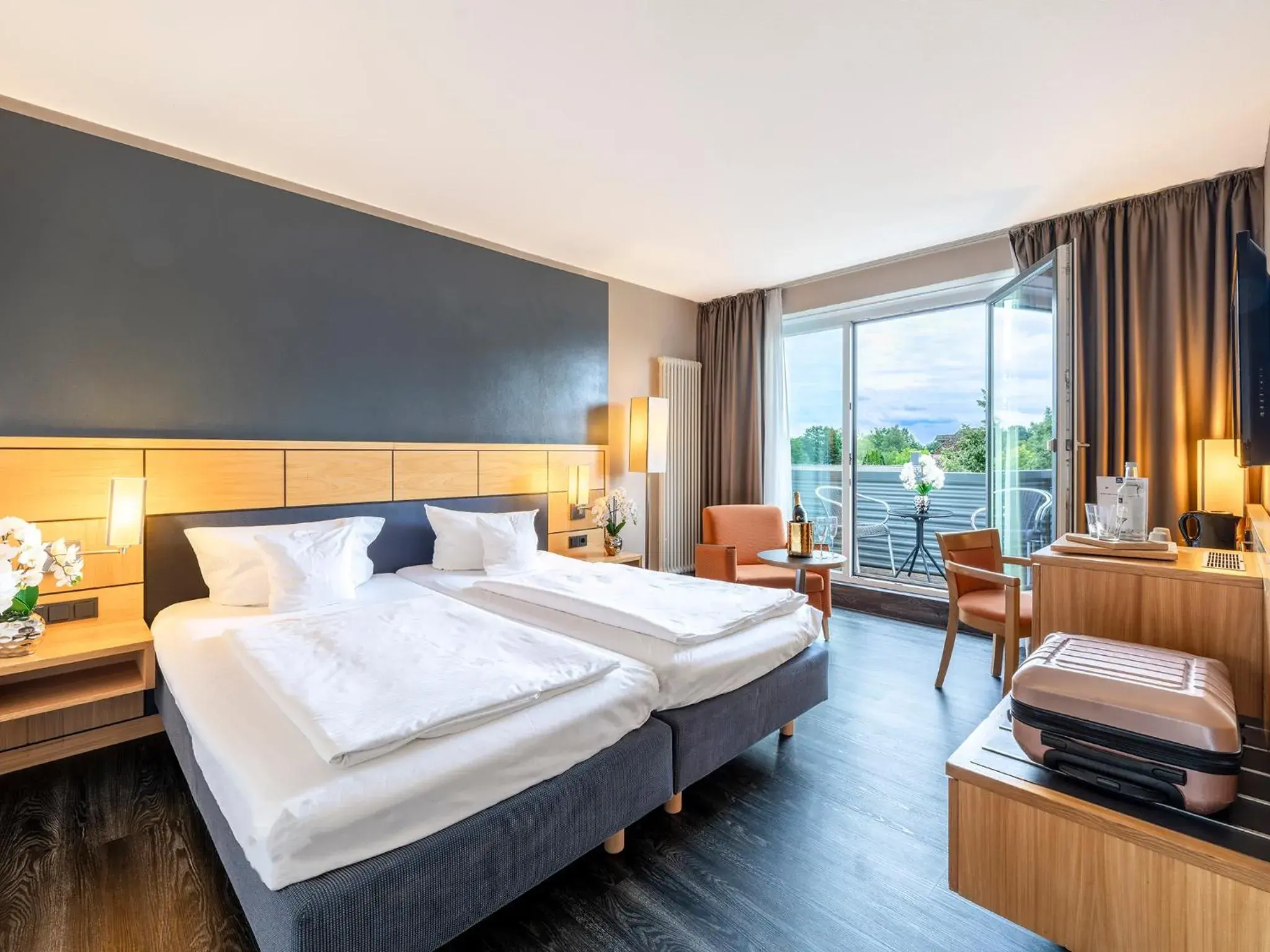 Comfort Queen Room with Balcony - single occupancy in Best Western Hotel Heidehof Comfort Queen Room with Balcony - single occupancy in Best Western Hotel Heidehof