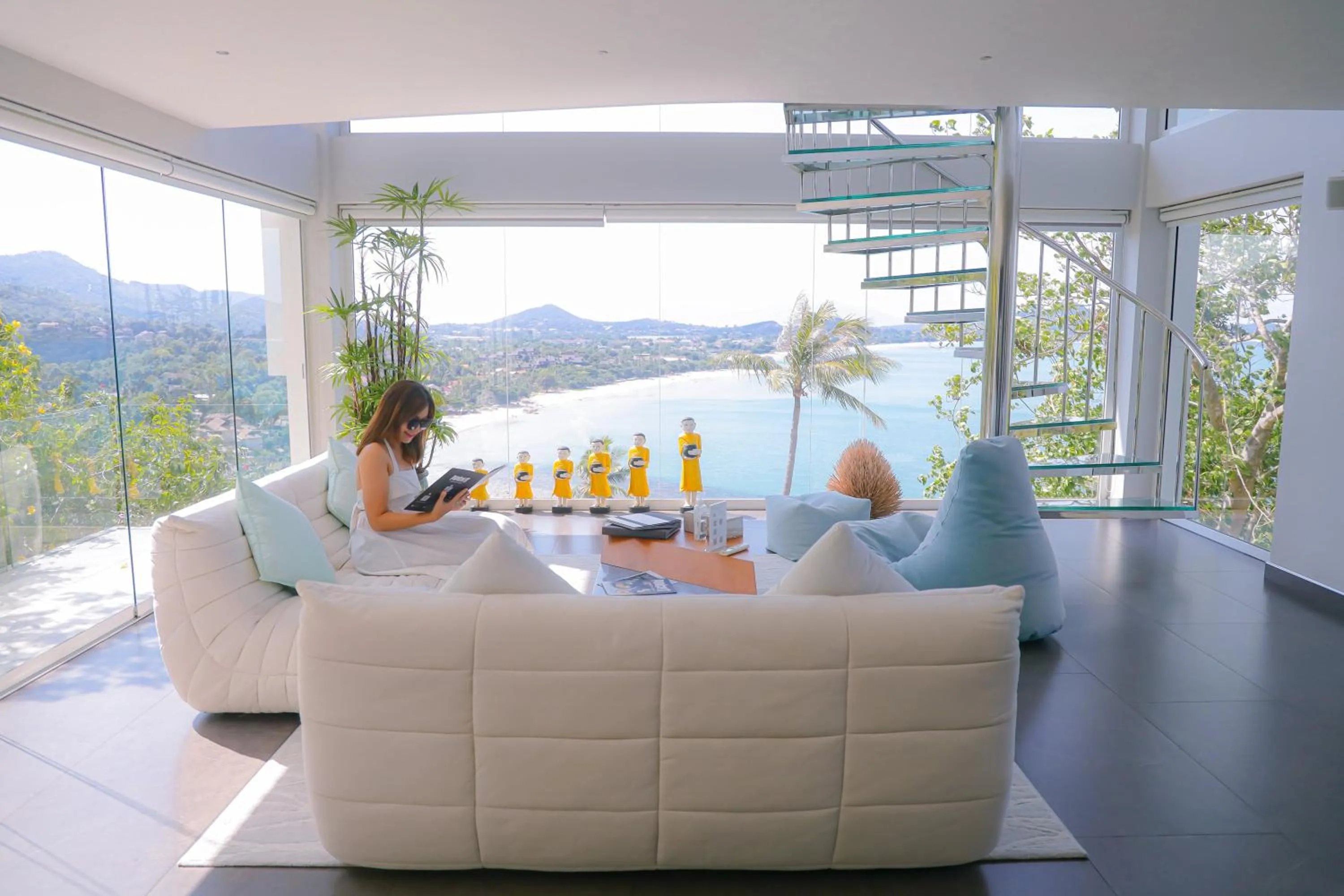 Living room in Panoramic Duplex Studio