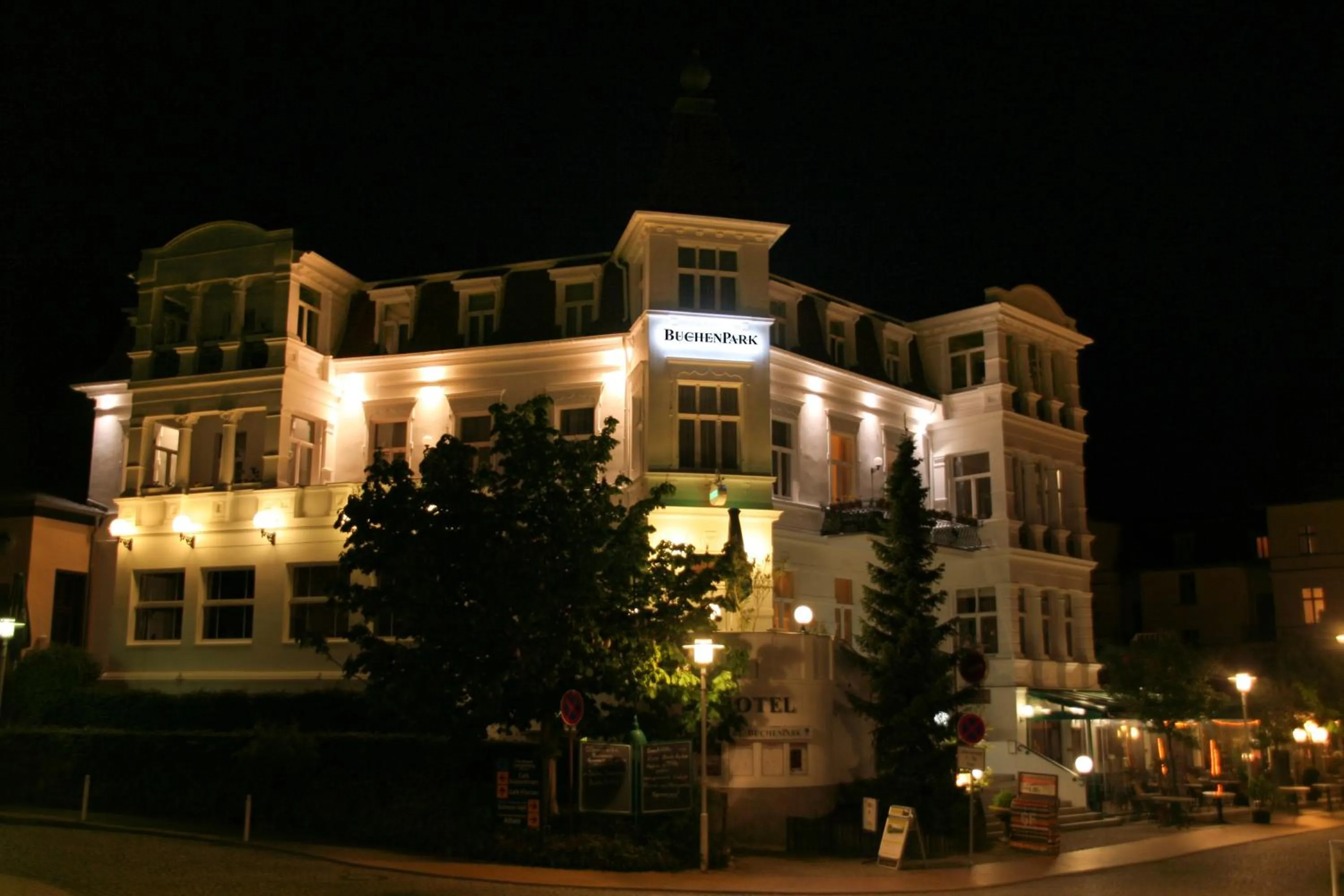 Facade/entrance in Hotel Buchenpark