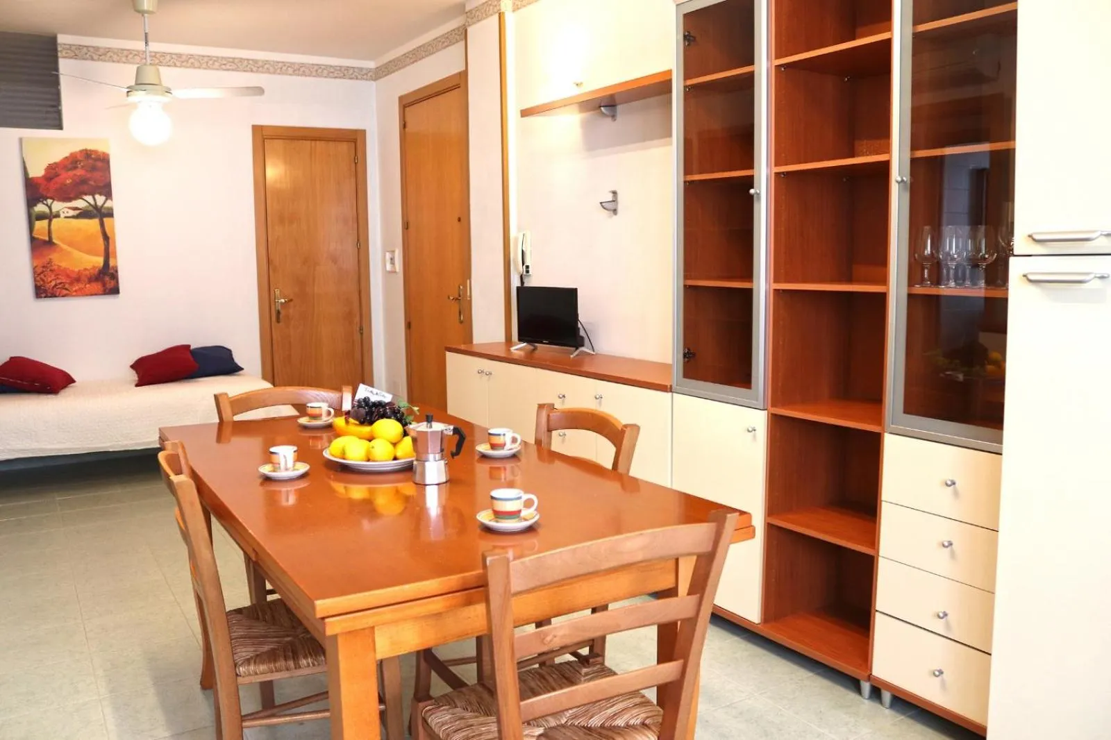 Dining area in Holiday Apartment Karm Otranto 6 places
