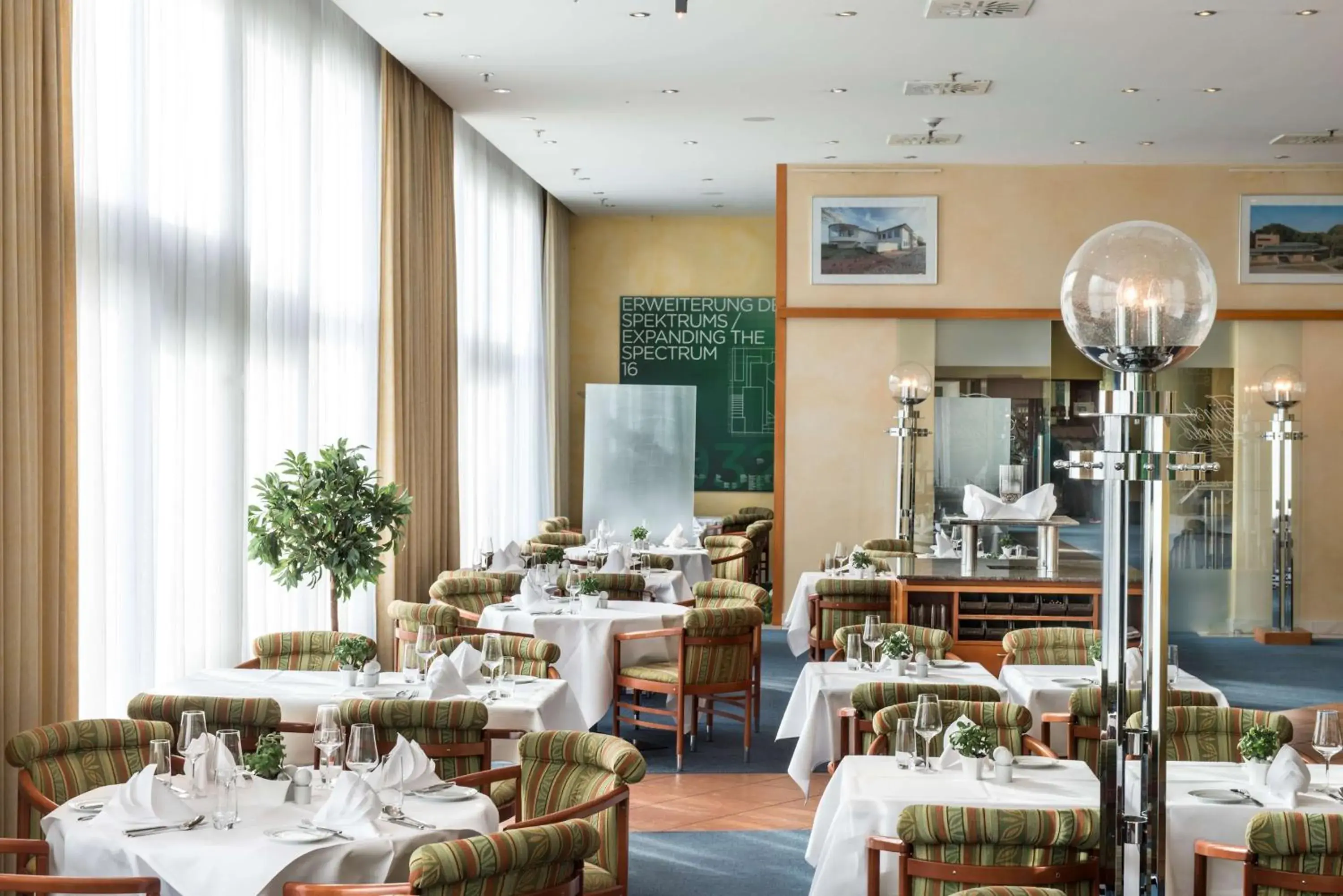 Restaurant/places to eat in Radisson Blu Fürst Leopold Hotel Restaurant/places to eat in Radisson Blu Fürst Leopold Hotel