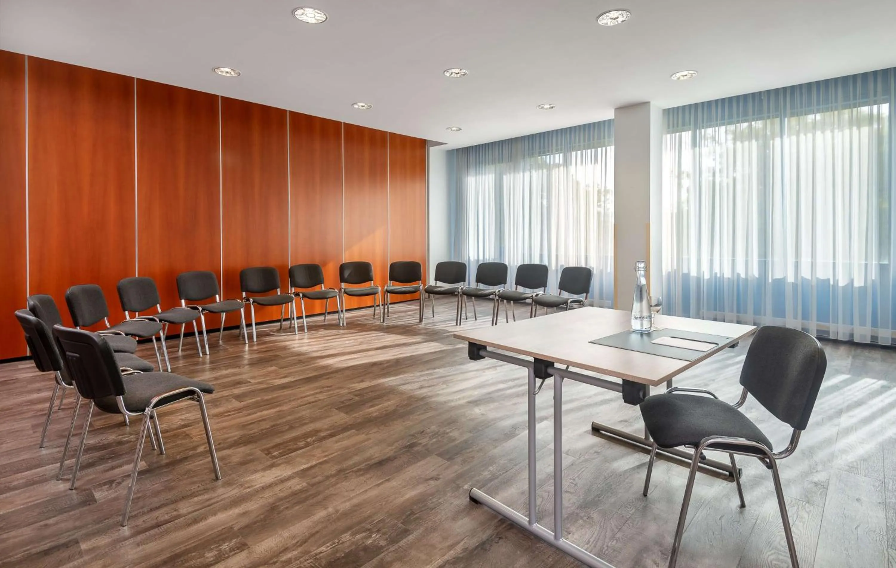 Meeting/conference room in Radisson Blu Fürst Leopold Hotel