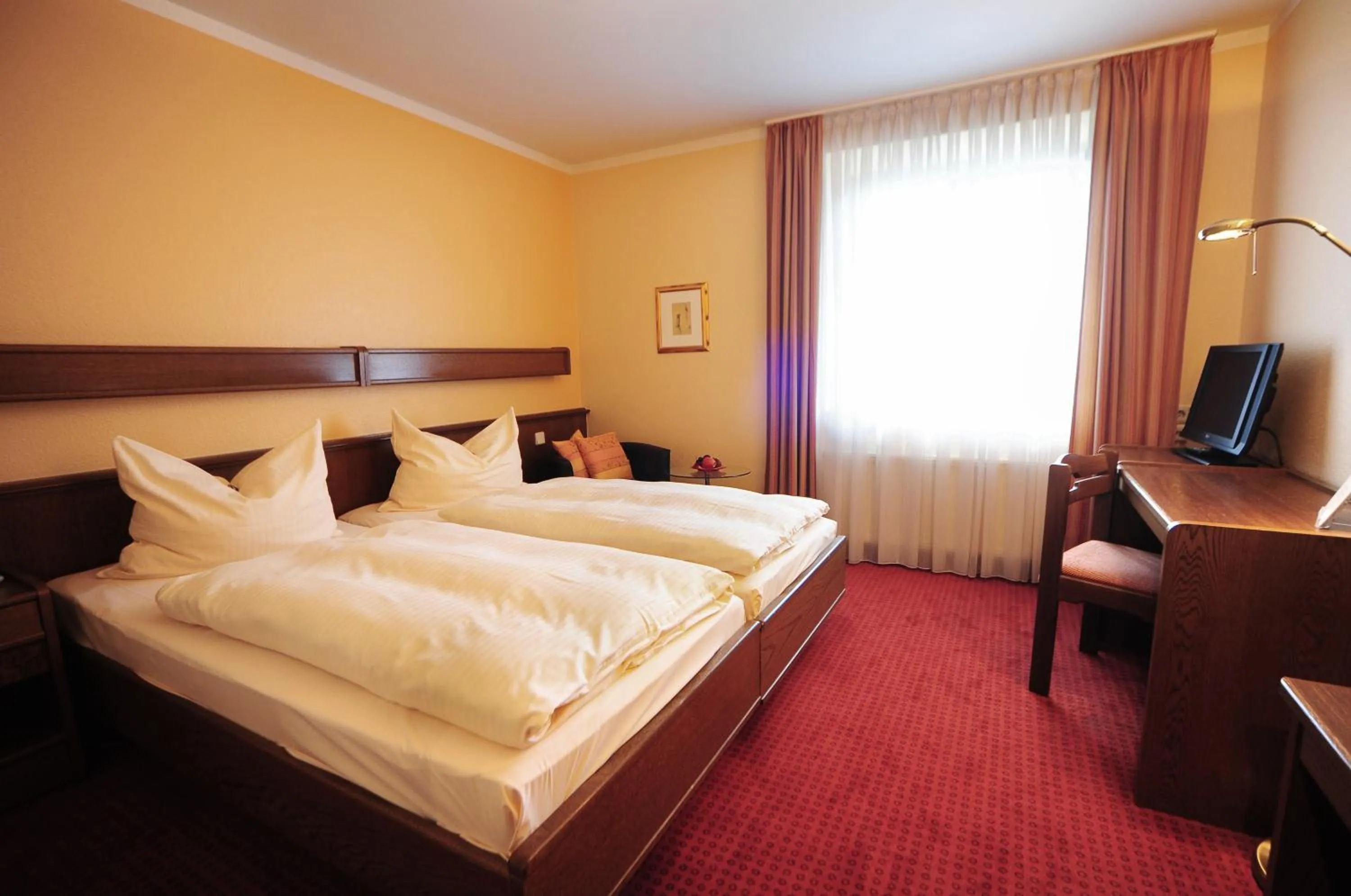 Bed in Hotel Pontivy