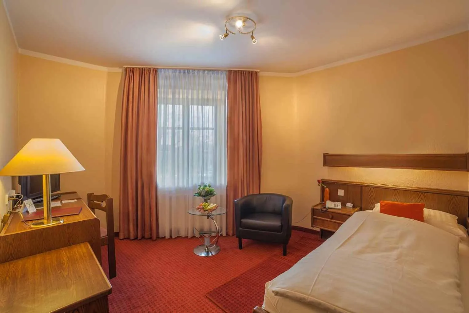 Bed in Hotel Pontivy