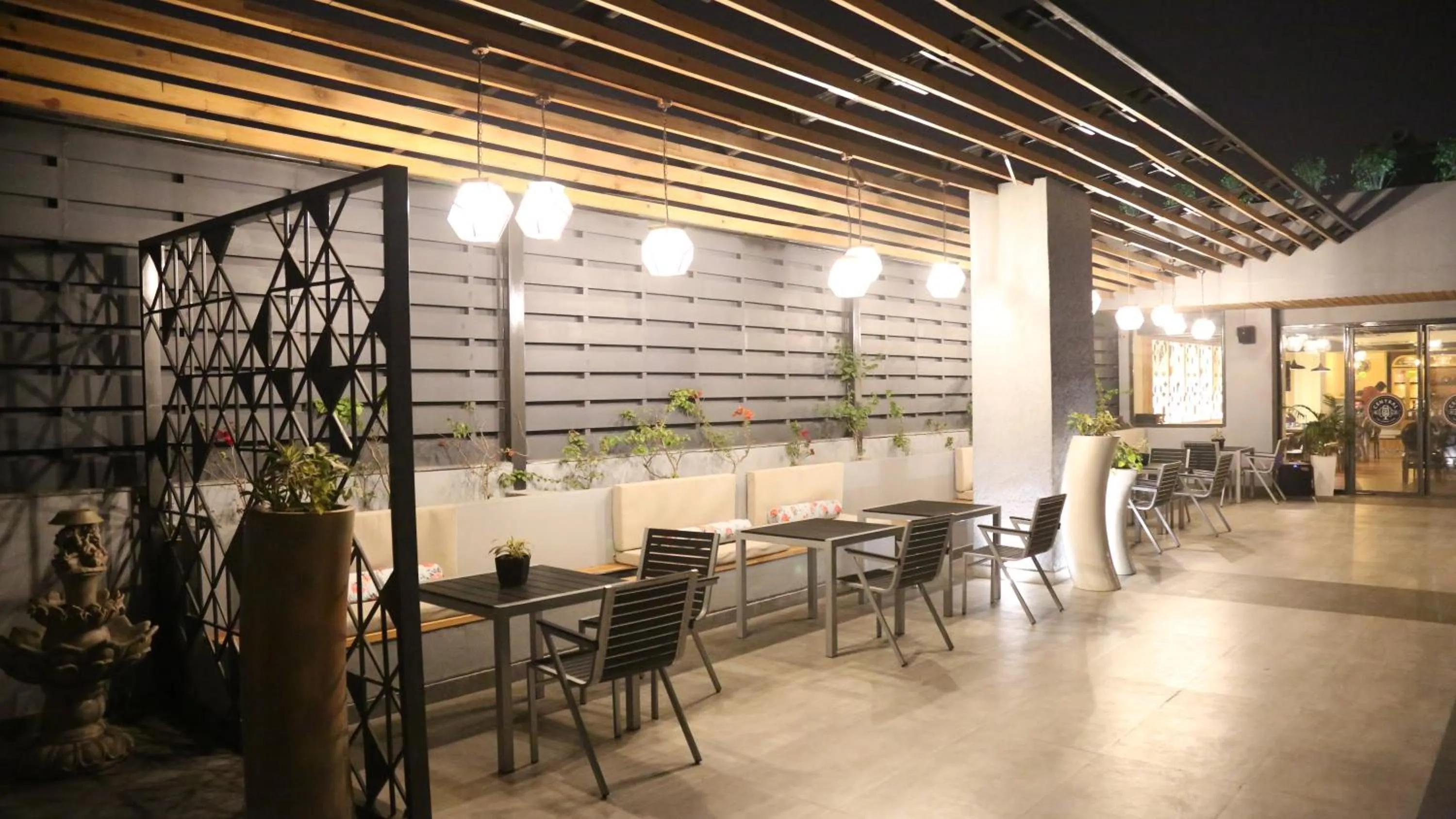 Lounge or bar in HOTEL V