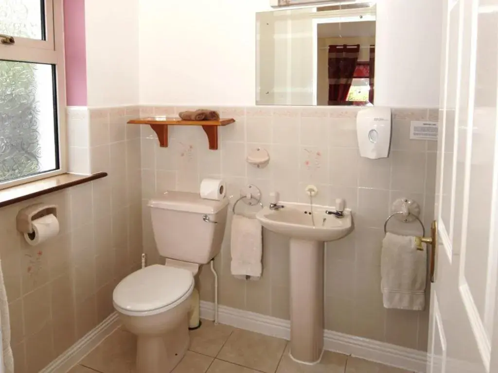 Bedroom in Launard House Bedroom in Launard House