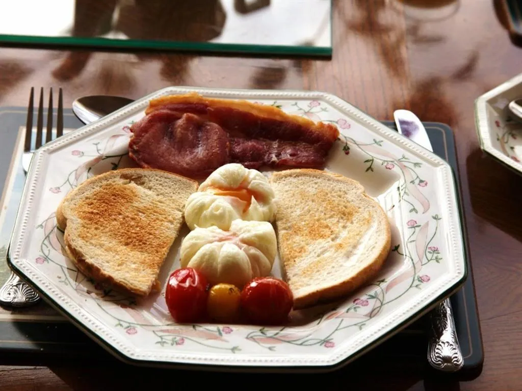 Dining area in Launard House