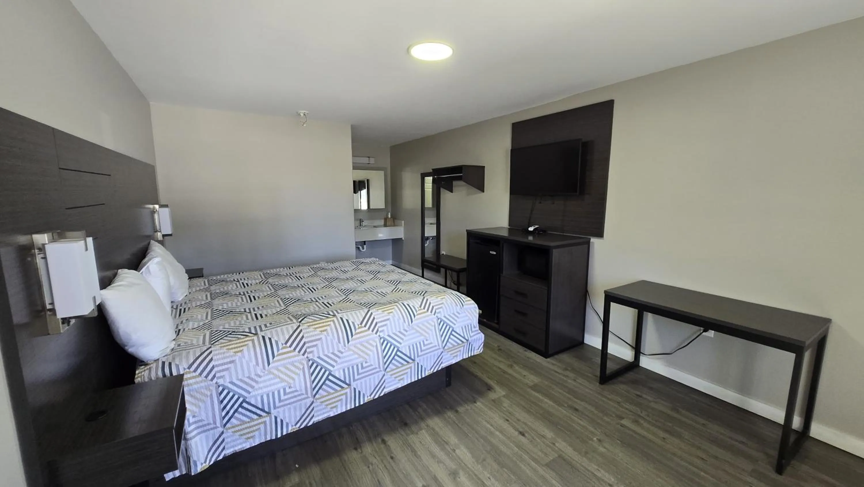 Bedroom, Bed in Deerfield Inn by OYO McComb I-55