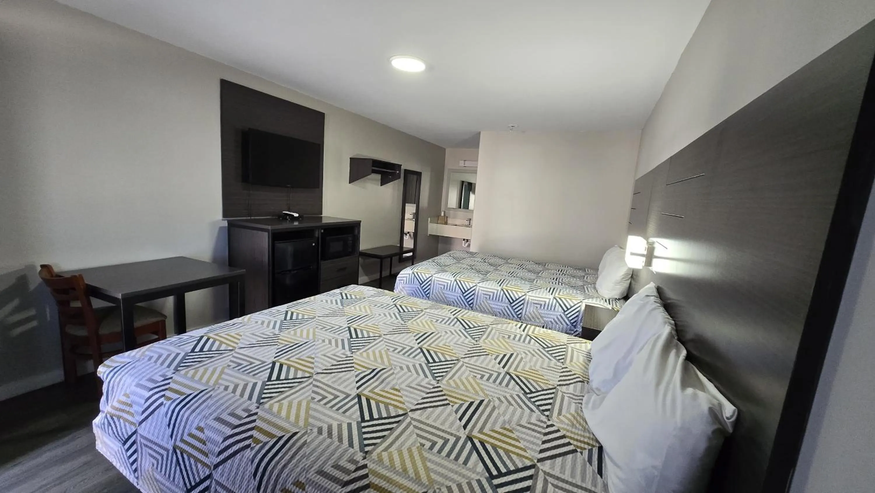 Bedroom, Bed in Deerfield Inn by OYO McComb I-55