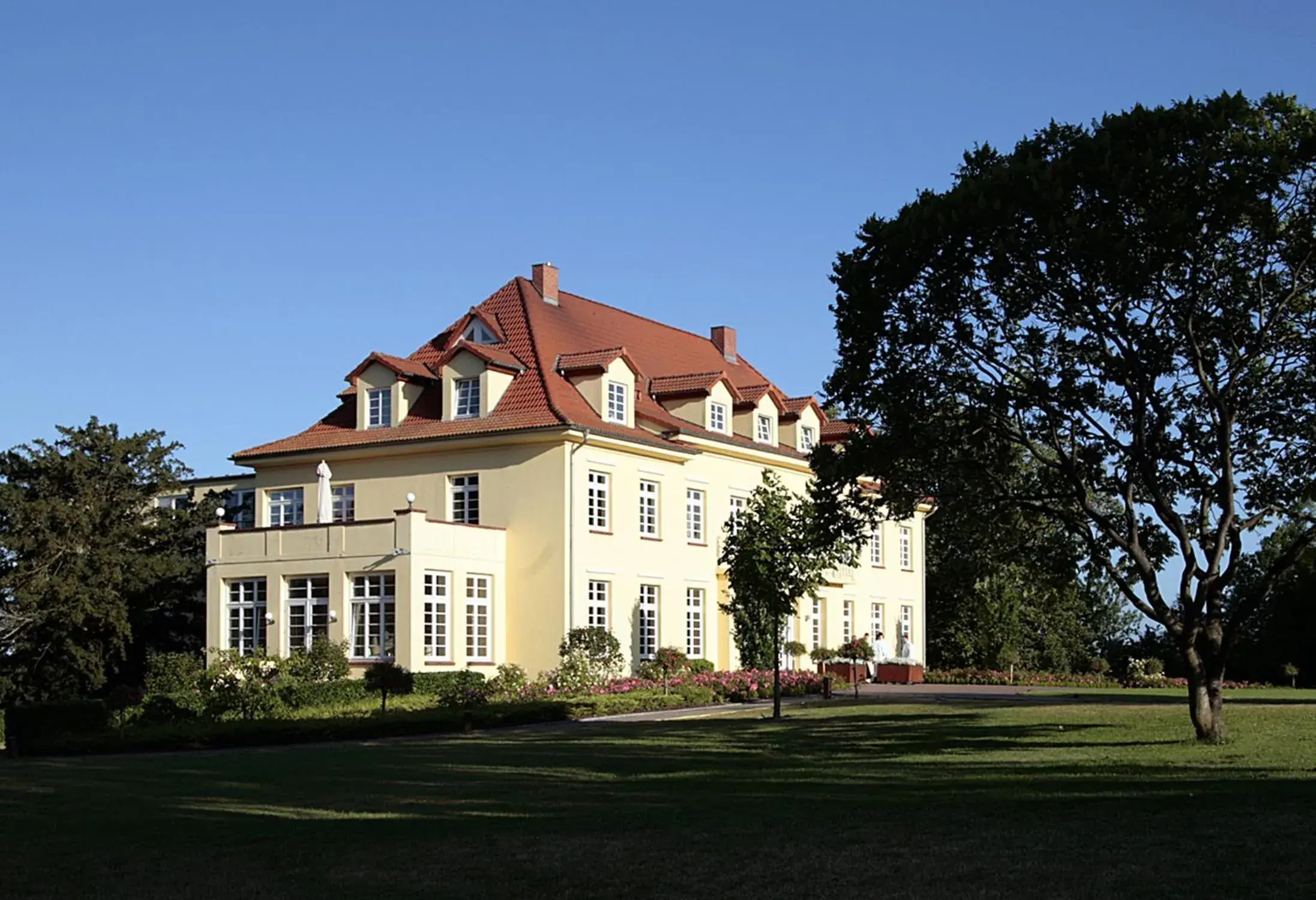 Property building in Gut Gremmelin Property building in Gut Gremmelin