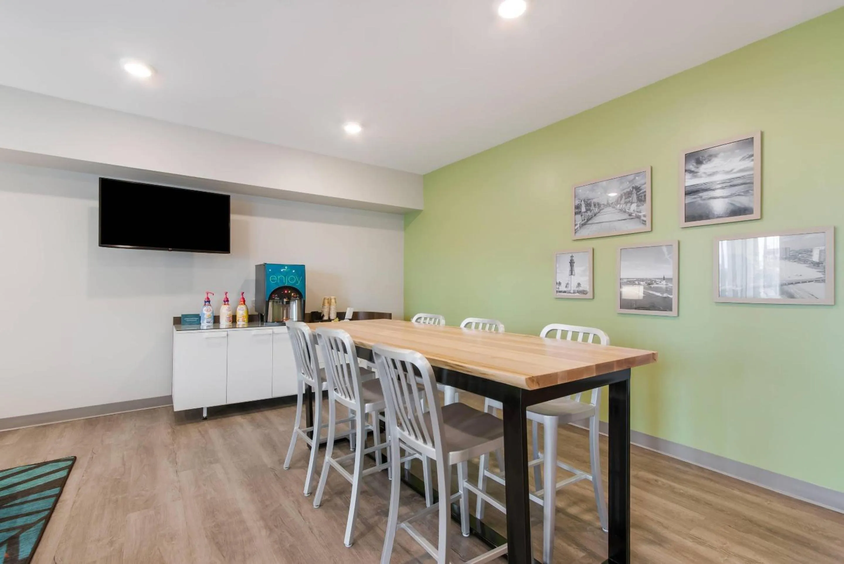 Lobby or reception in WoodSpring Suites Tamarac