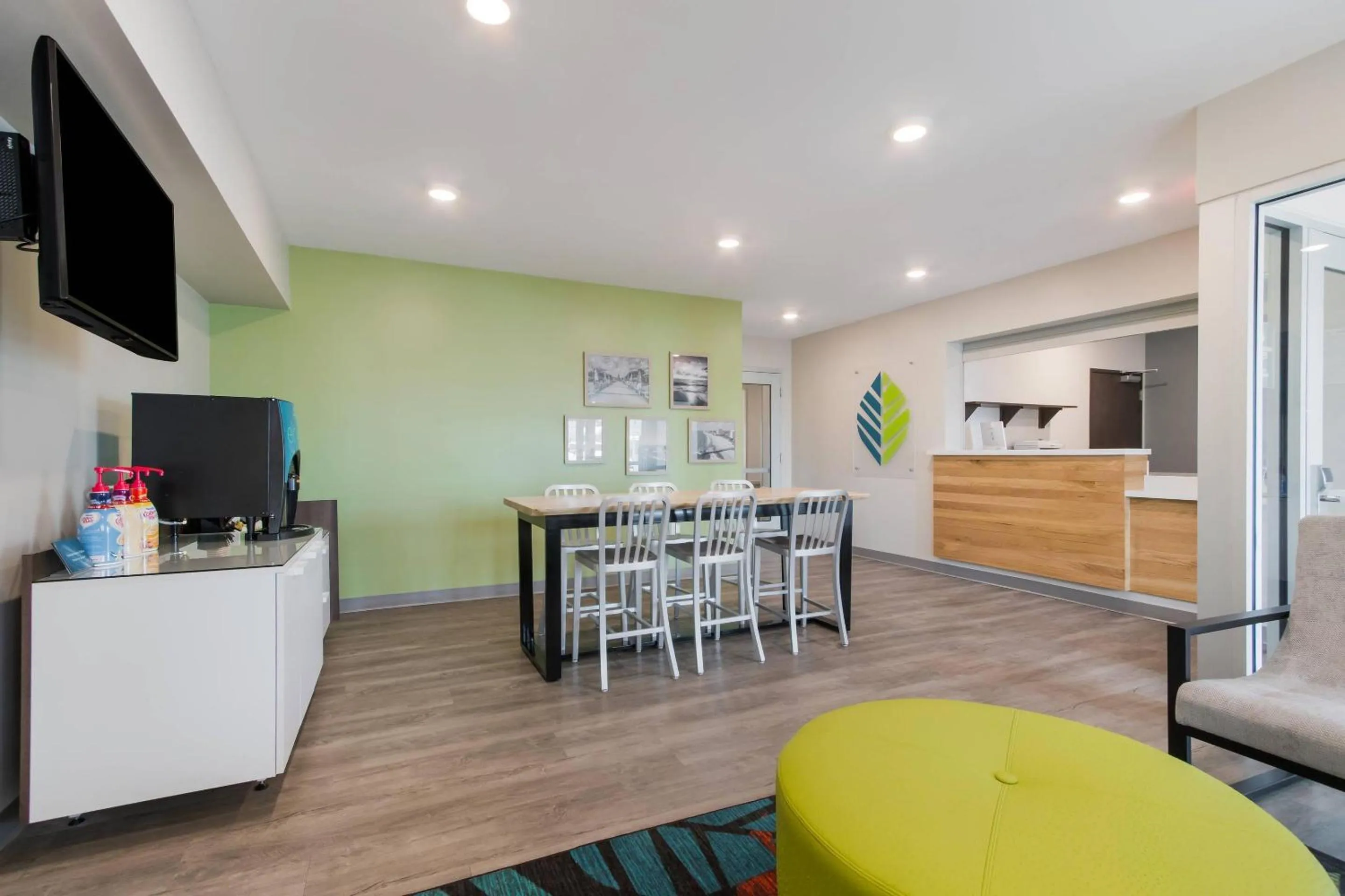 Lobby or reception in WoodSpring Suites Tamarac