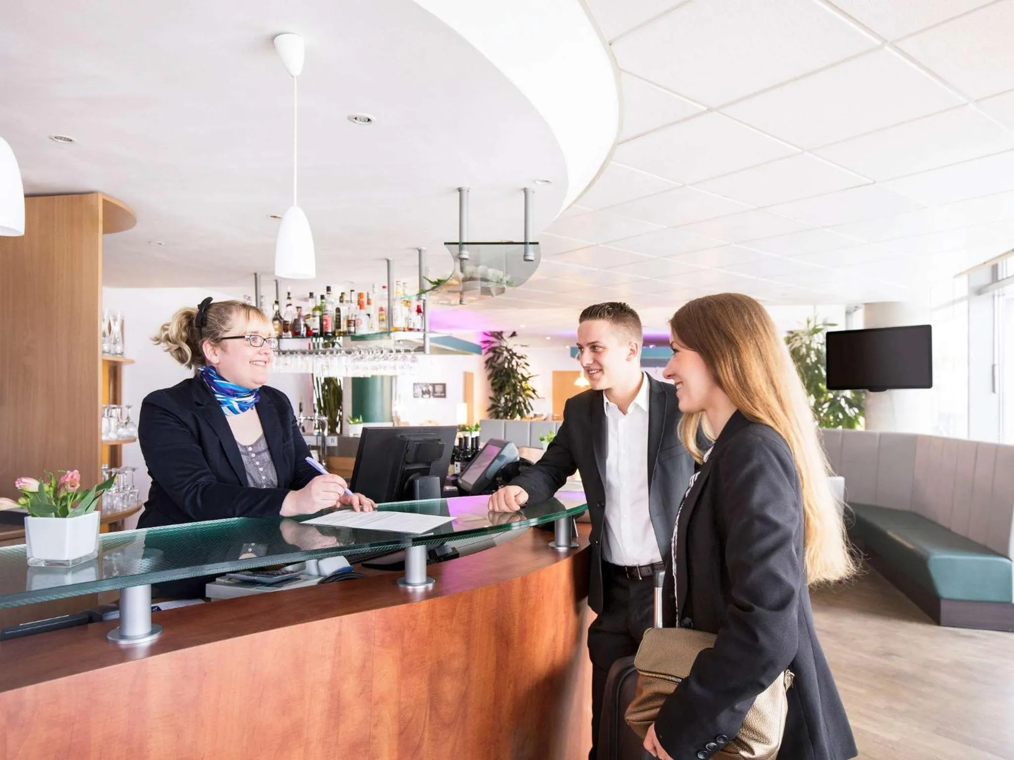Lobby or reception in Novotel Suites Hannover