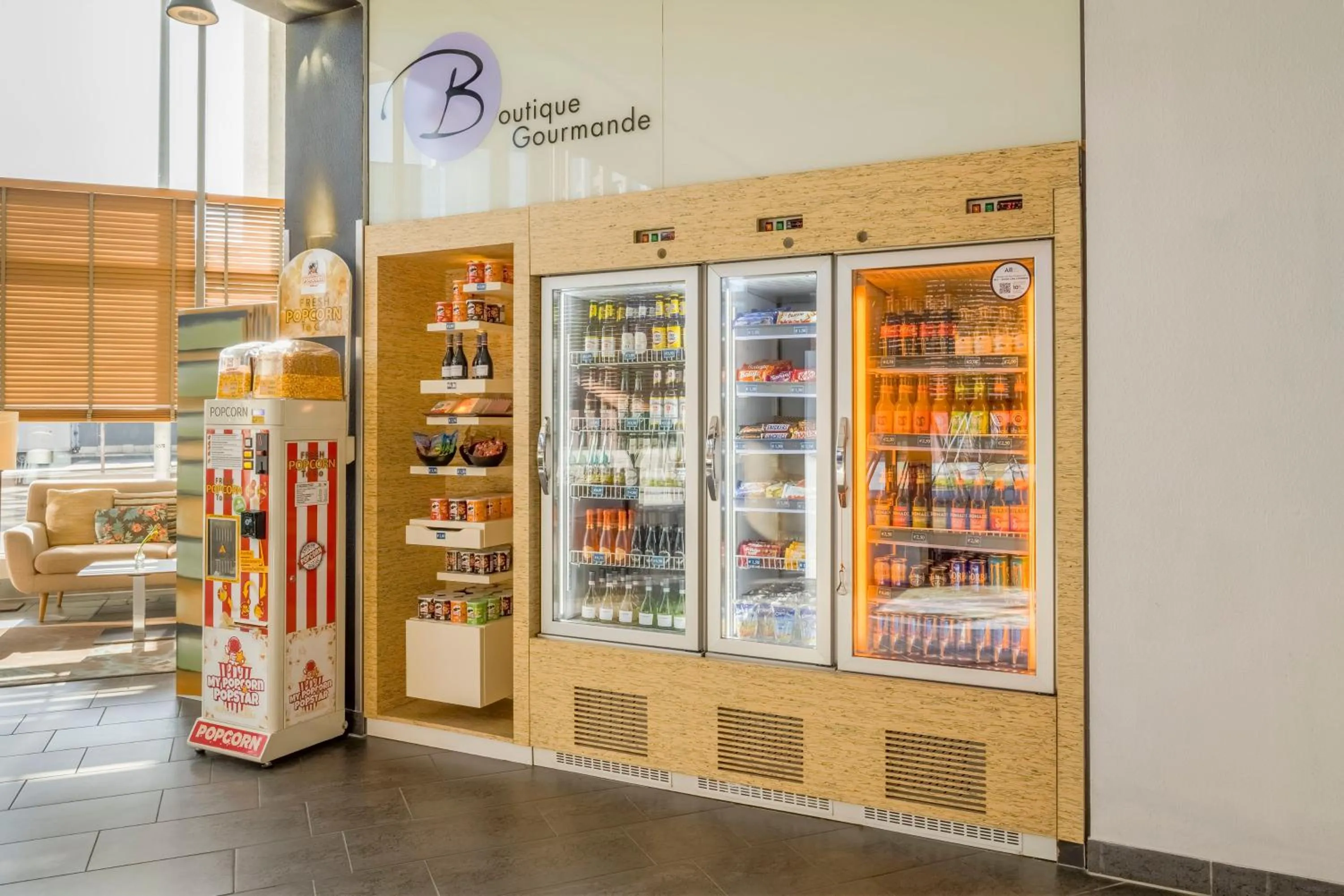 Lobby or reception in Novotel Suites Hannover