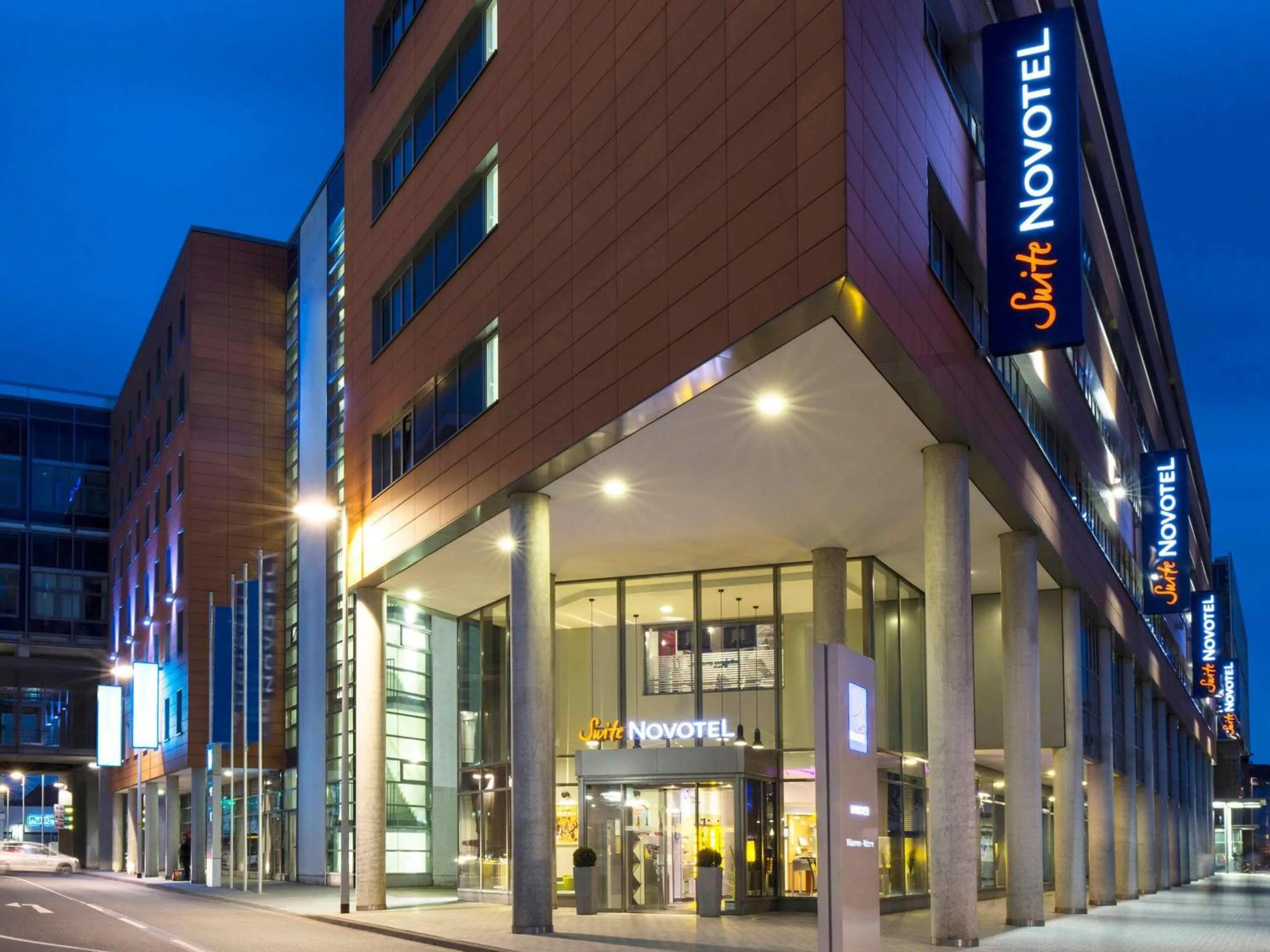 Property building in Novotel Suites Hannover