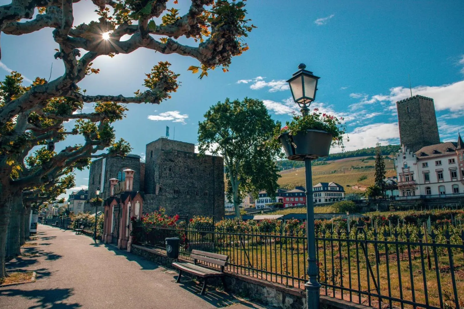 Breuer's Rüdesheimer Schloss