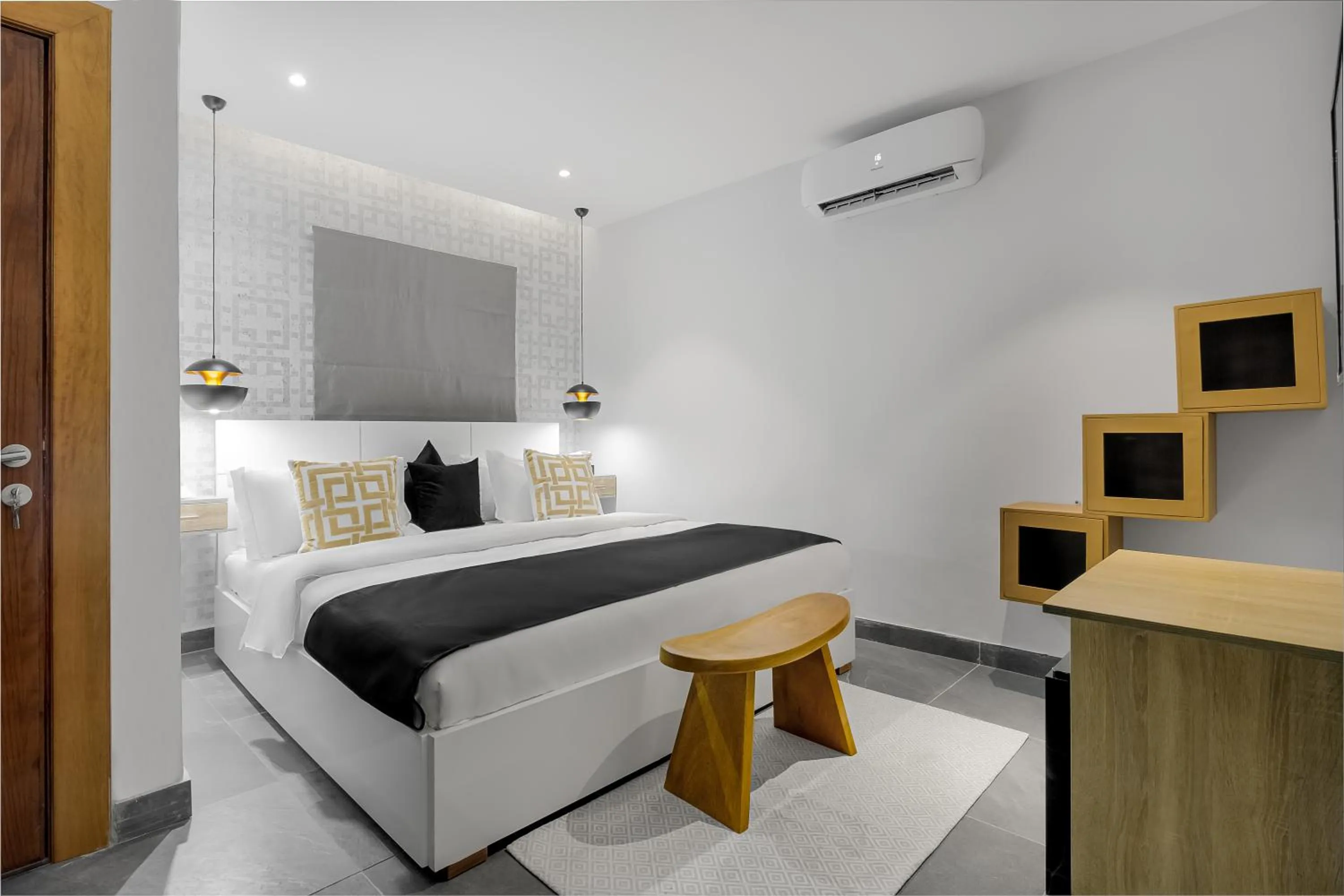 Bedroom, Bed in Villa Monument Hotel