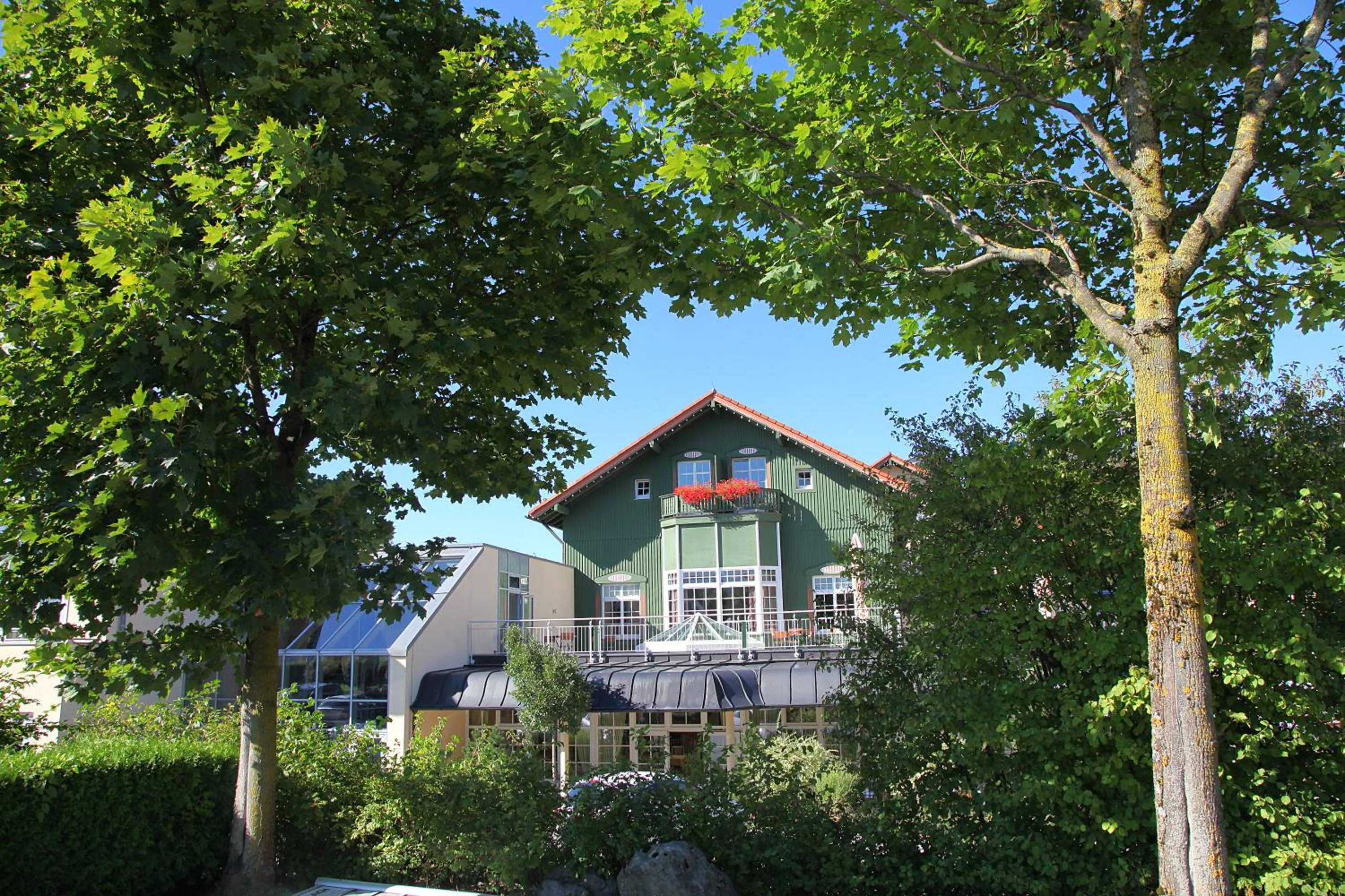 Property building in Hotel Bayerischer Hof Miesbach, BW Premier Collection