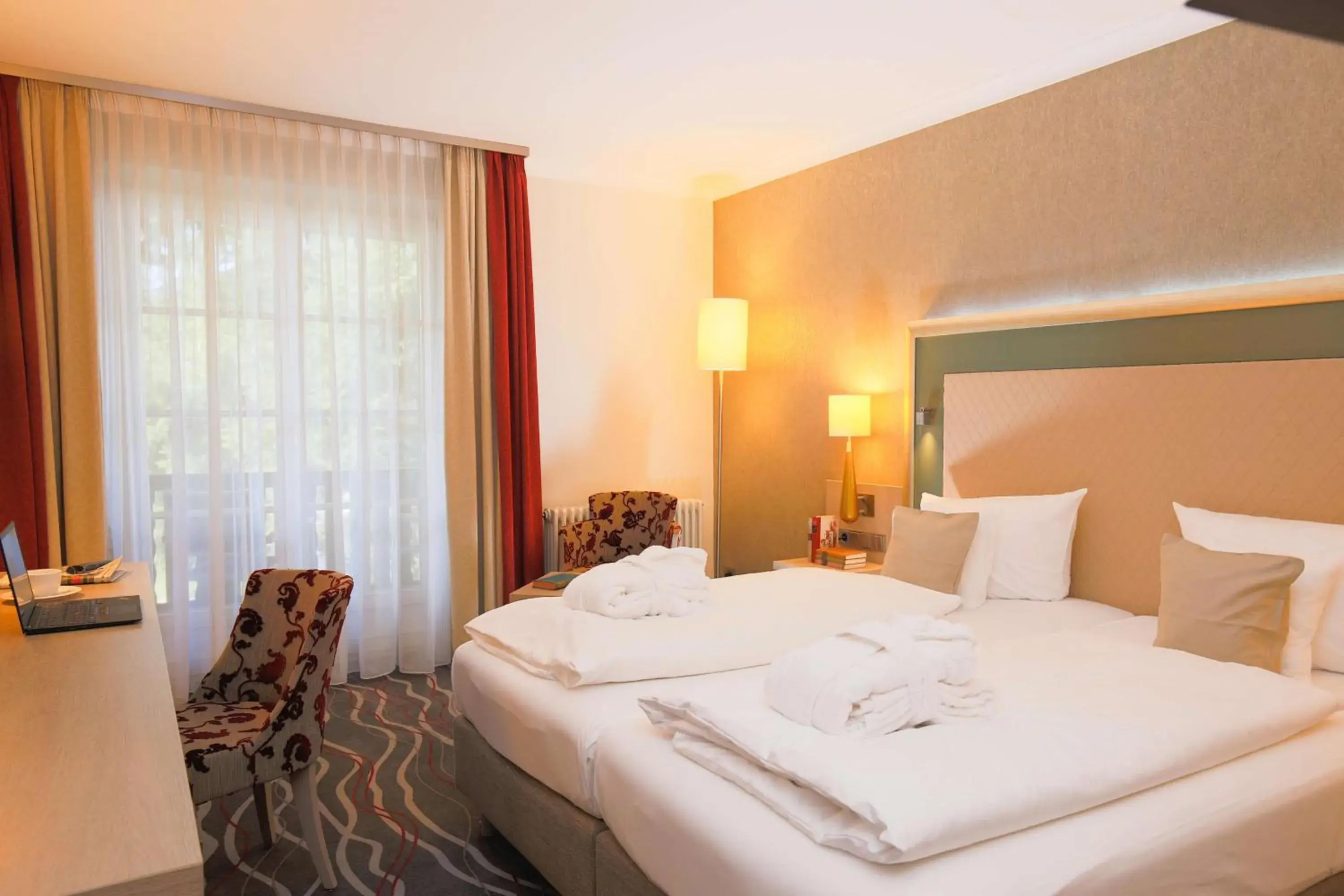 Bedroom, Bed in Hotel Bayerischer Hof Miesbach, BW Premier Collection Bedroom, Bed in Hotel Bayerischer Hof Miesbach, BW Premier Collection