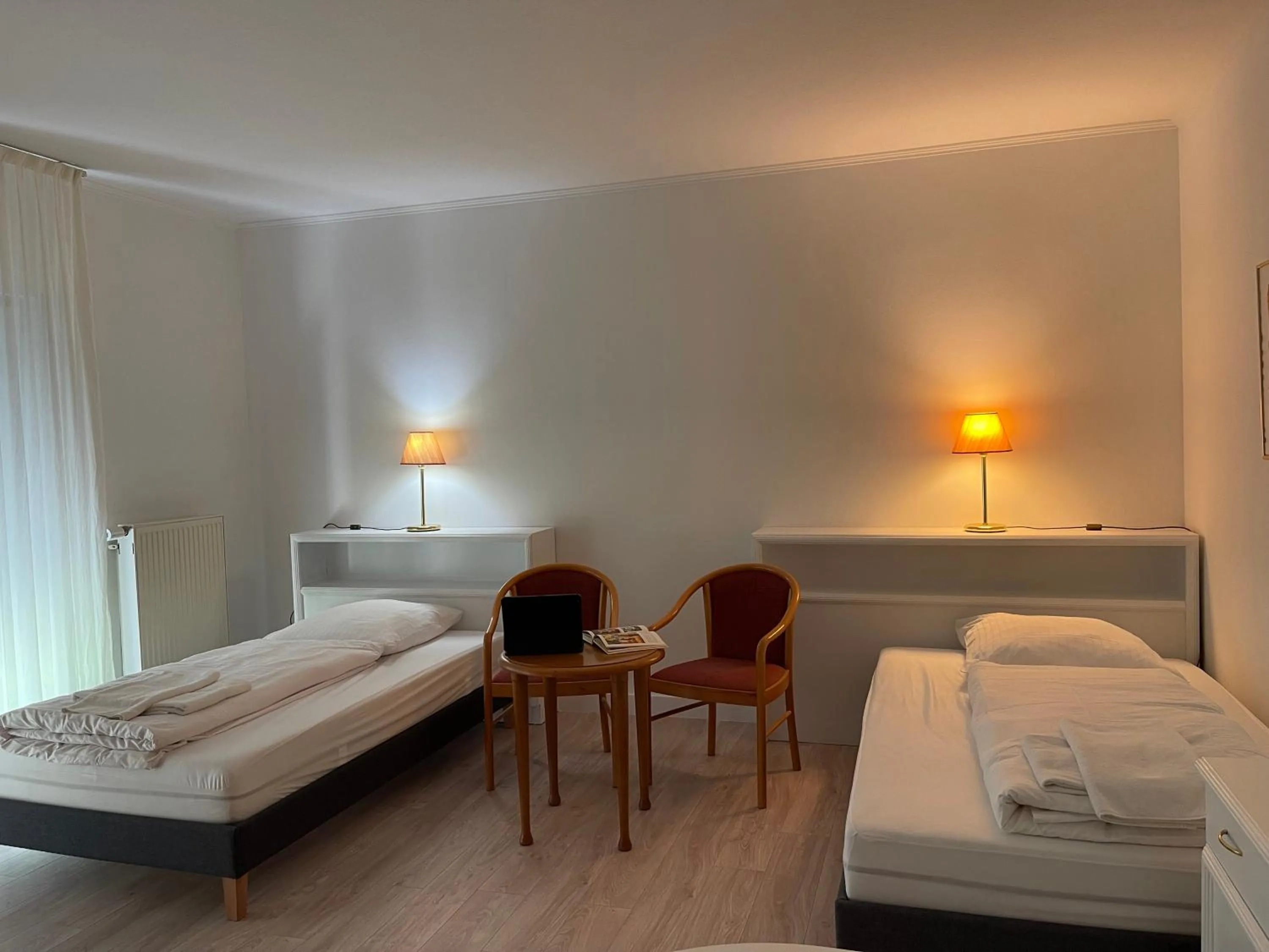 Photo of the whole room, Bed in Eurotel am Main