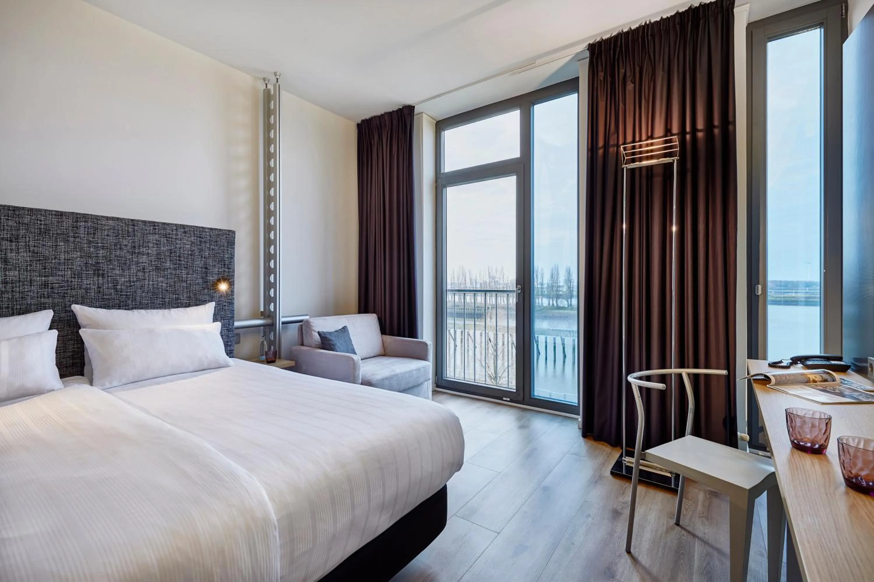 Bed in INNSiDE by Meliá Bremen