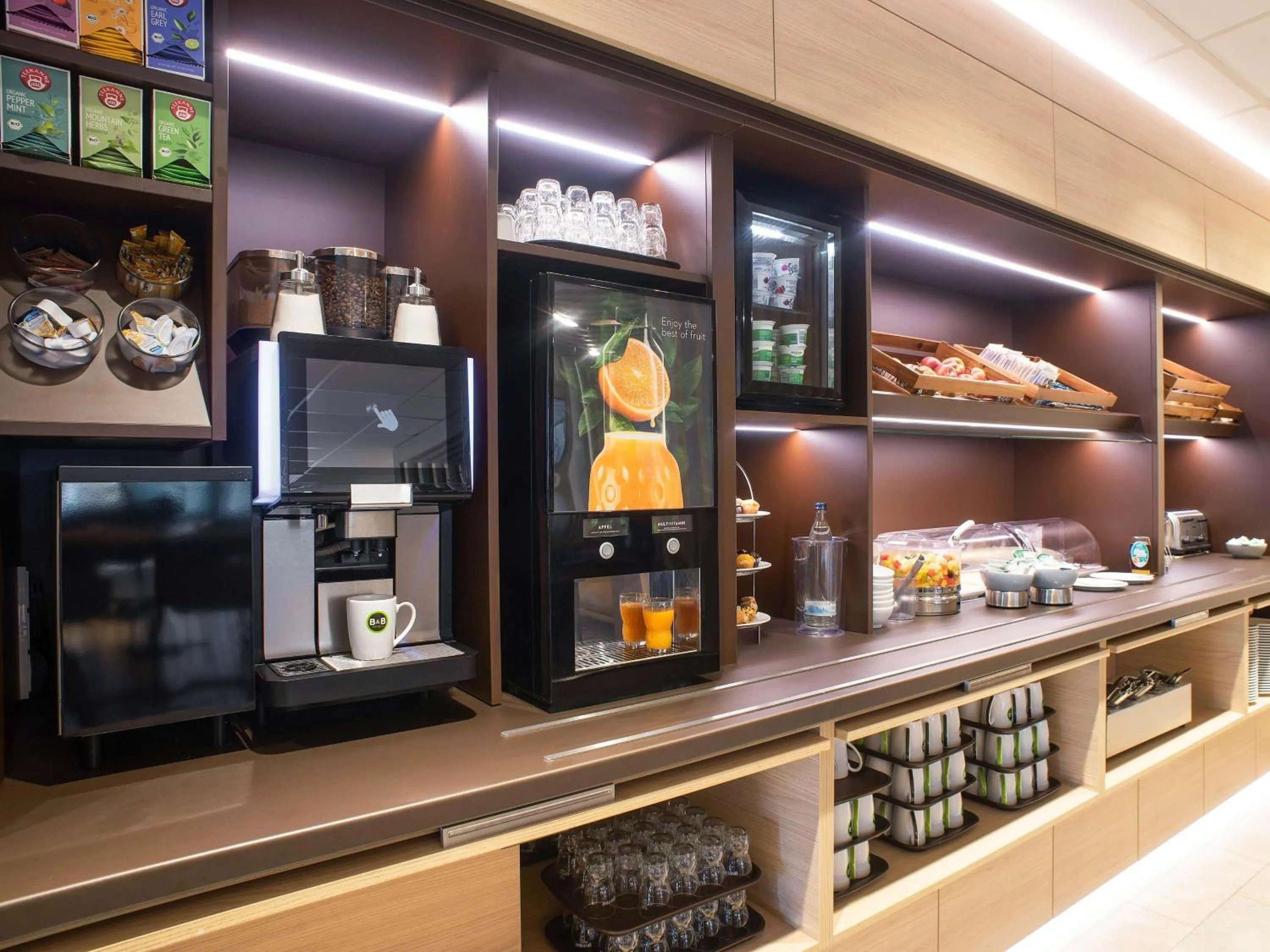 Lounge or bar in B&B Hotel Schwerin-Süd