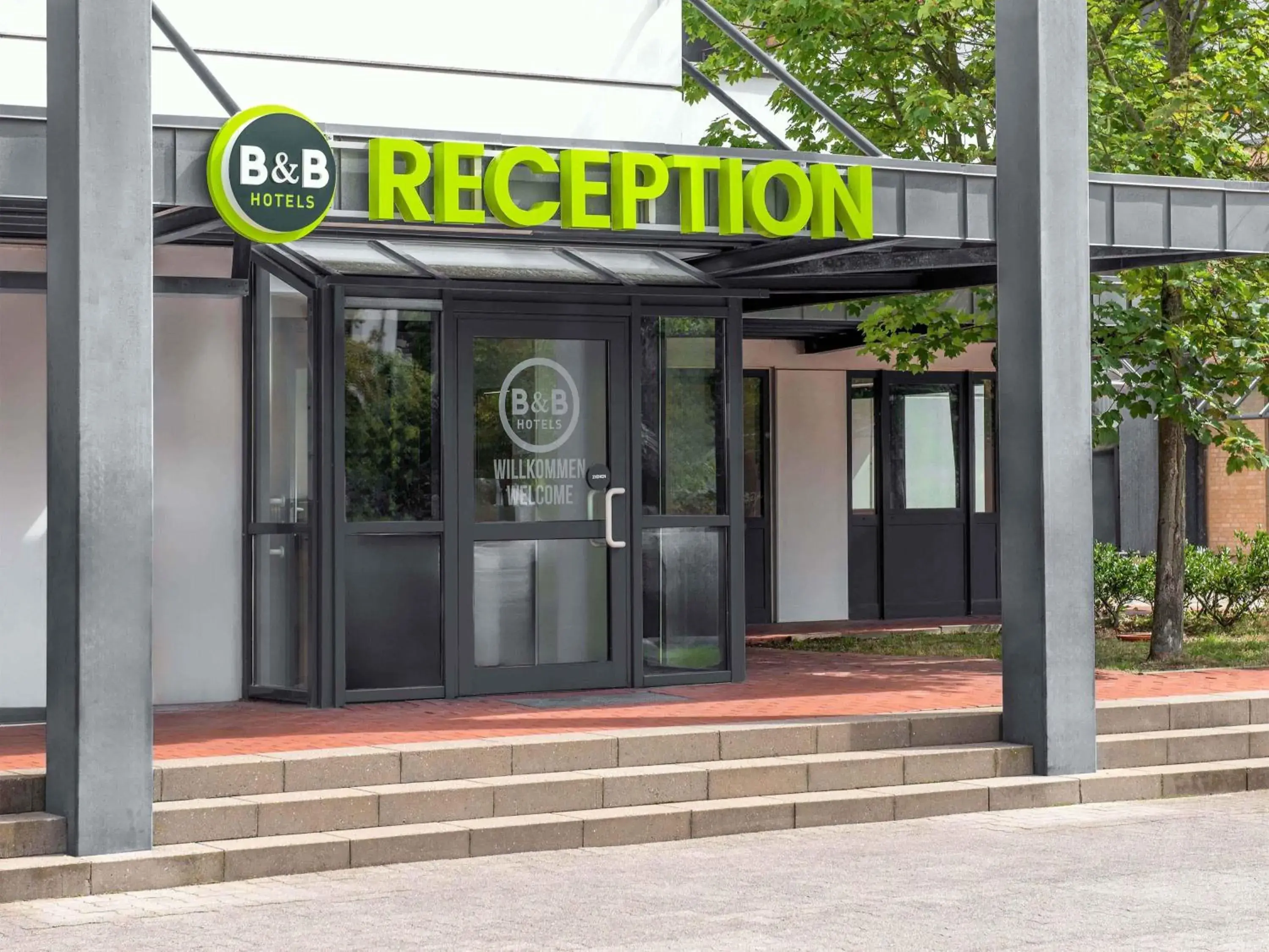 Property building in B&B Hotel Schwerin-Süd Property building in B&B Hotel Schwerin-Süd