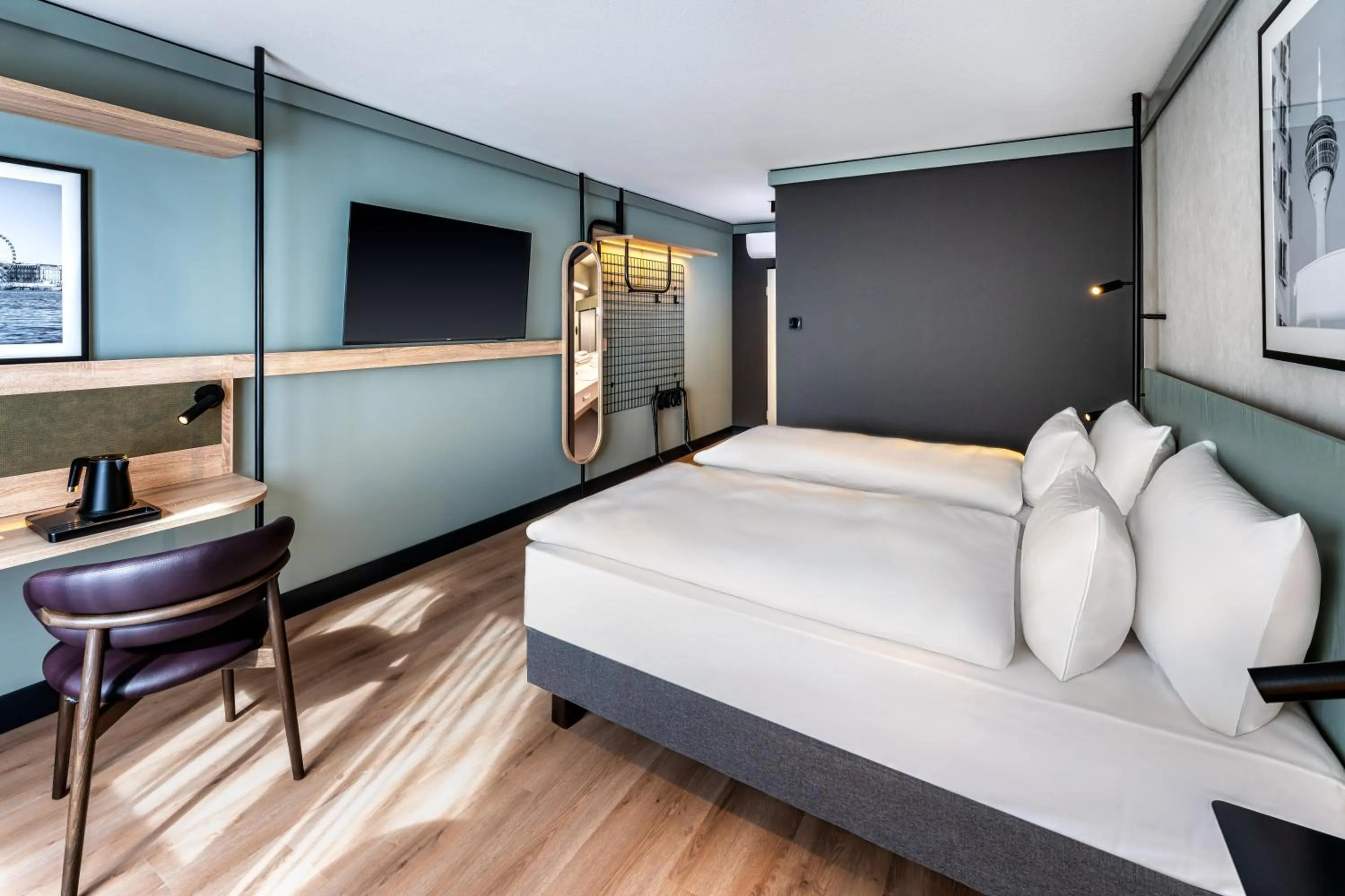 Bed in Radisson Hotel Dusseldorf City Center