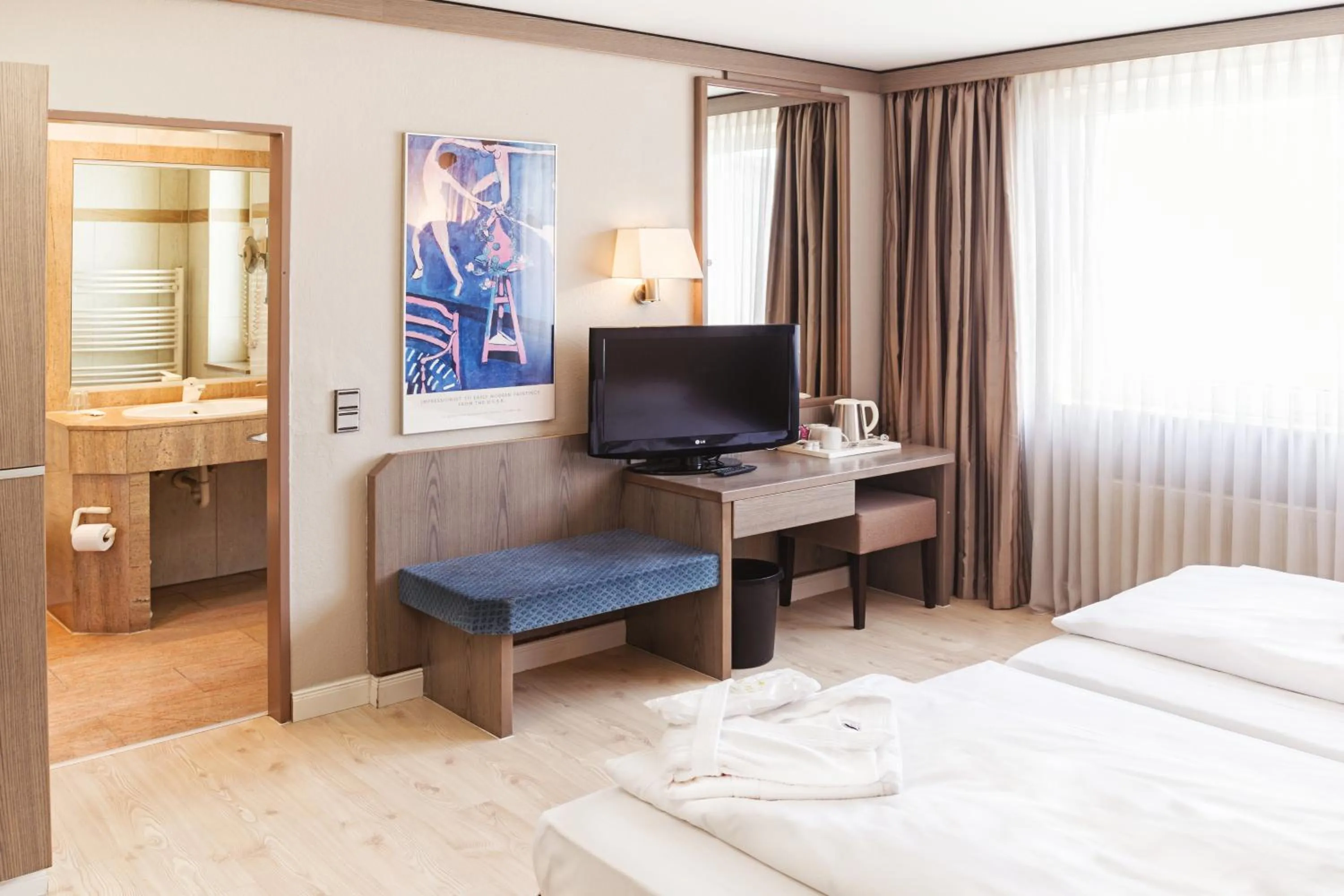 Photo of the whole room in Hotel Düsseldorf City by Tulip Inn